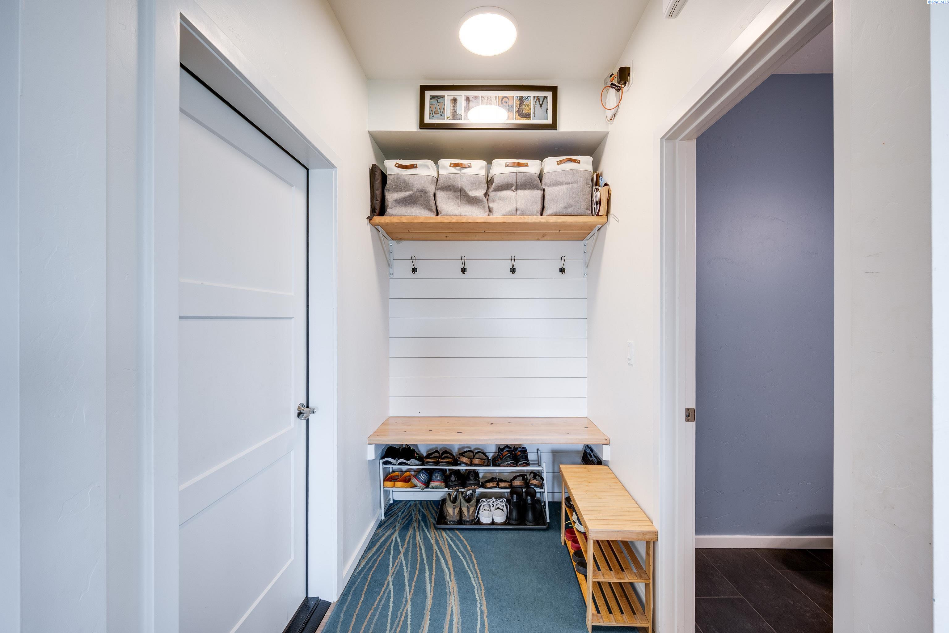 1325 SW Panorama Drive