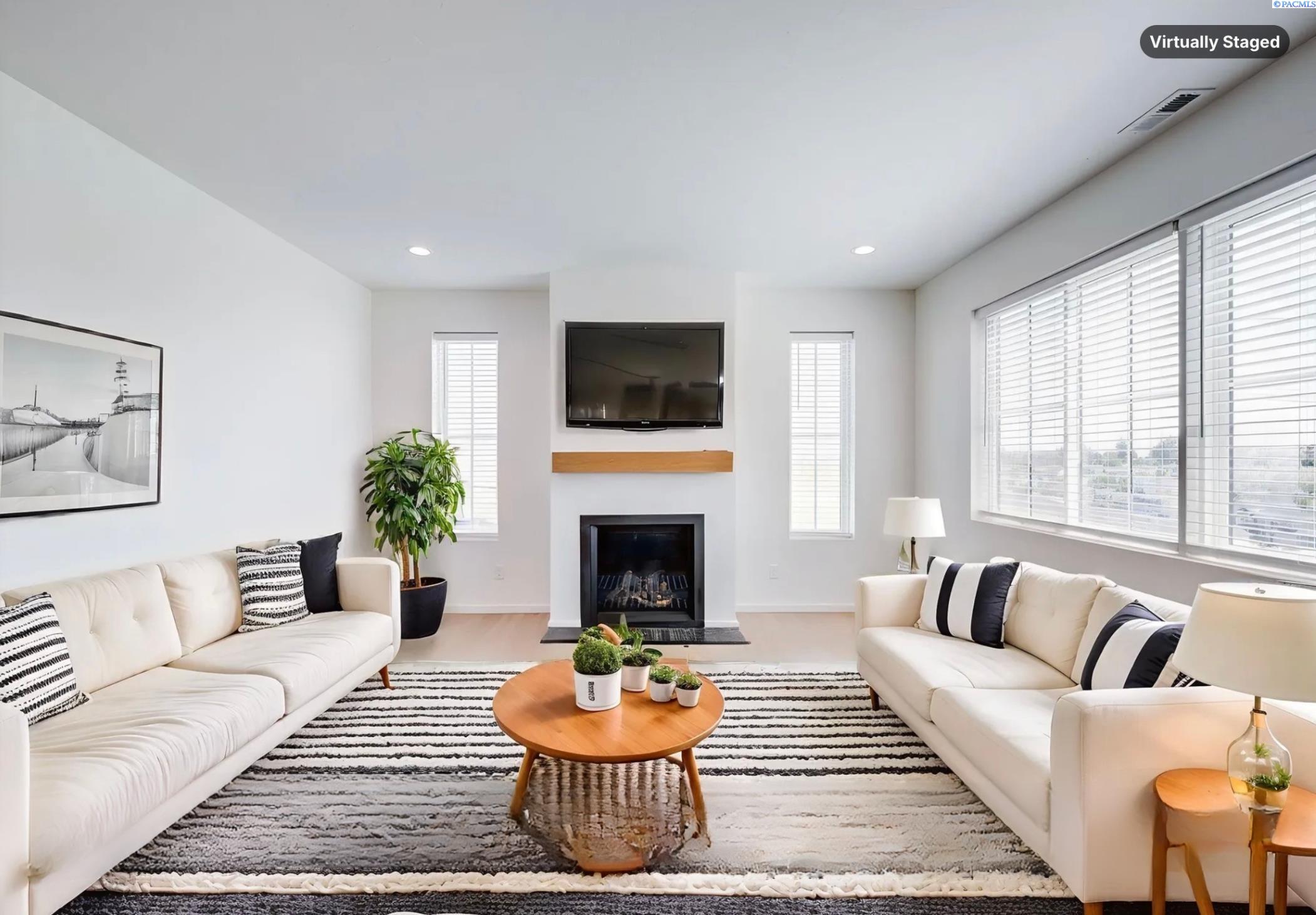 1325 SW Panorama Drive