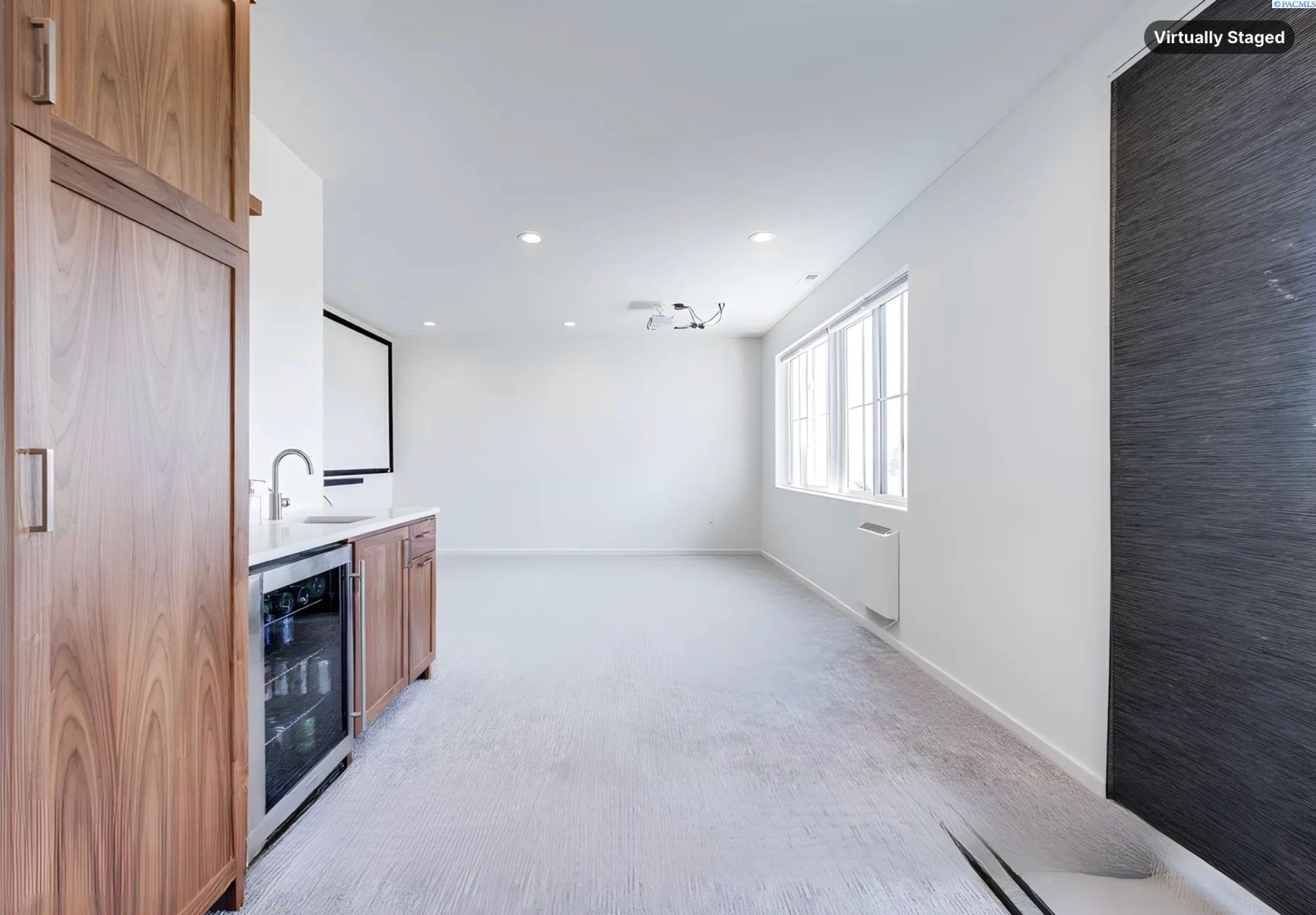 1325 SW Panorama Drive