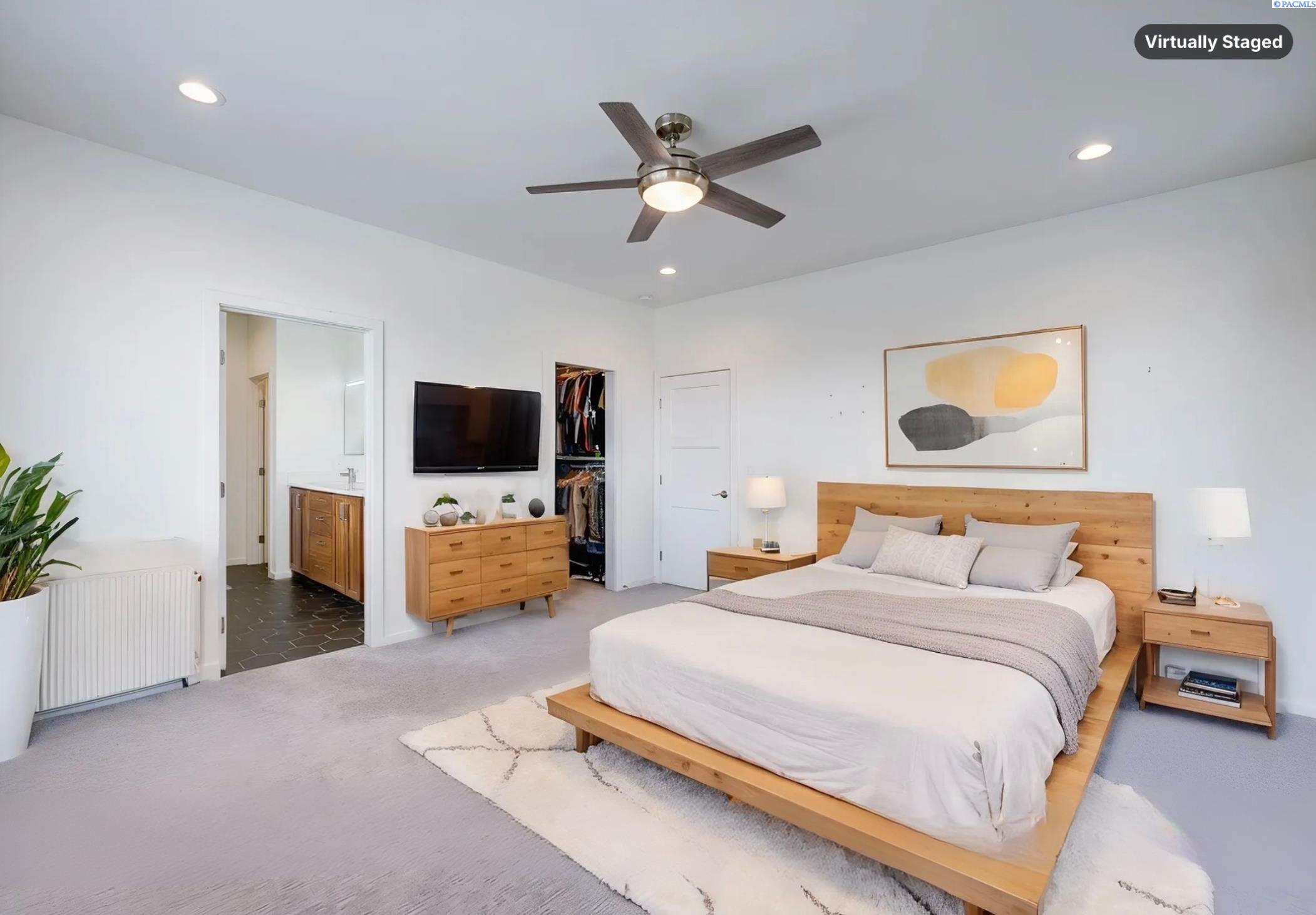 1325 SW Panorama Drive