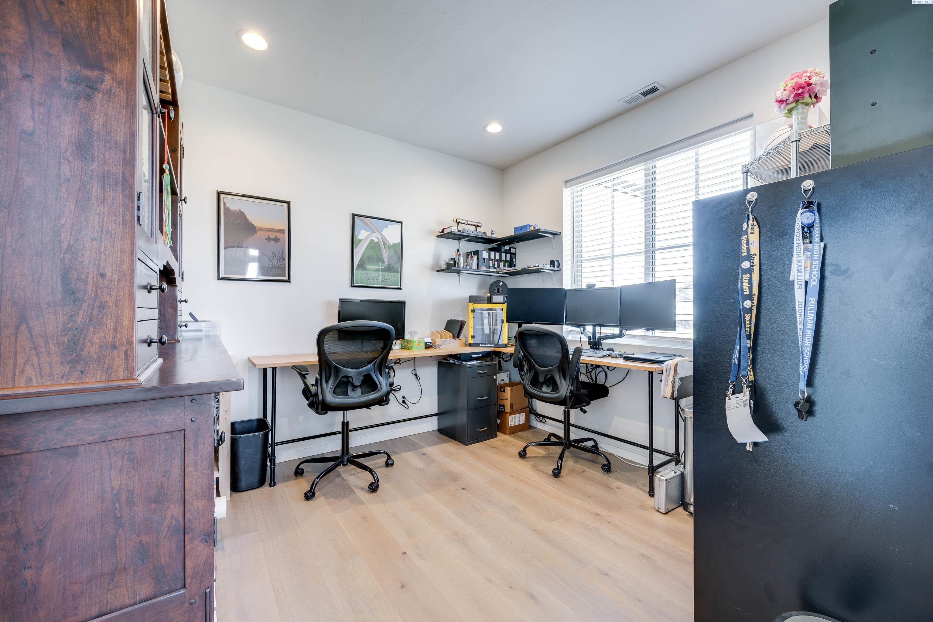 1325 SW Panorama Drive