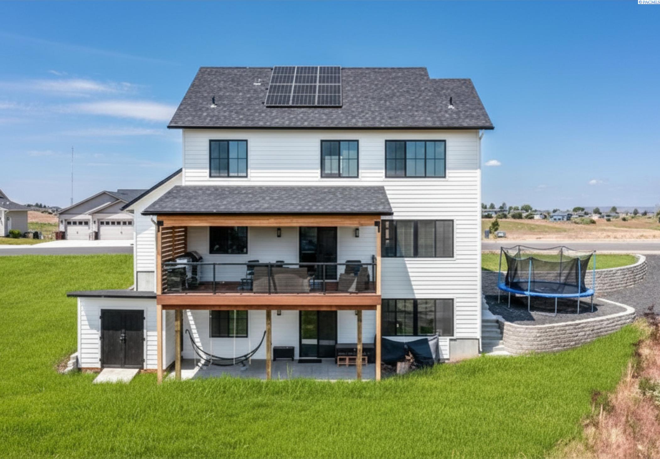 1325 SW Panorama Drive