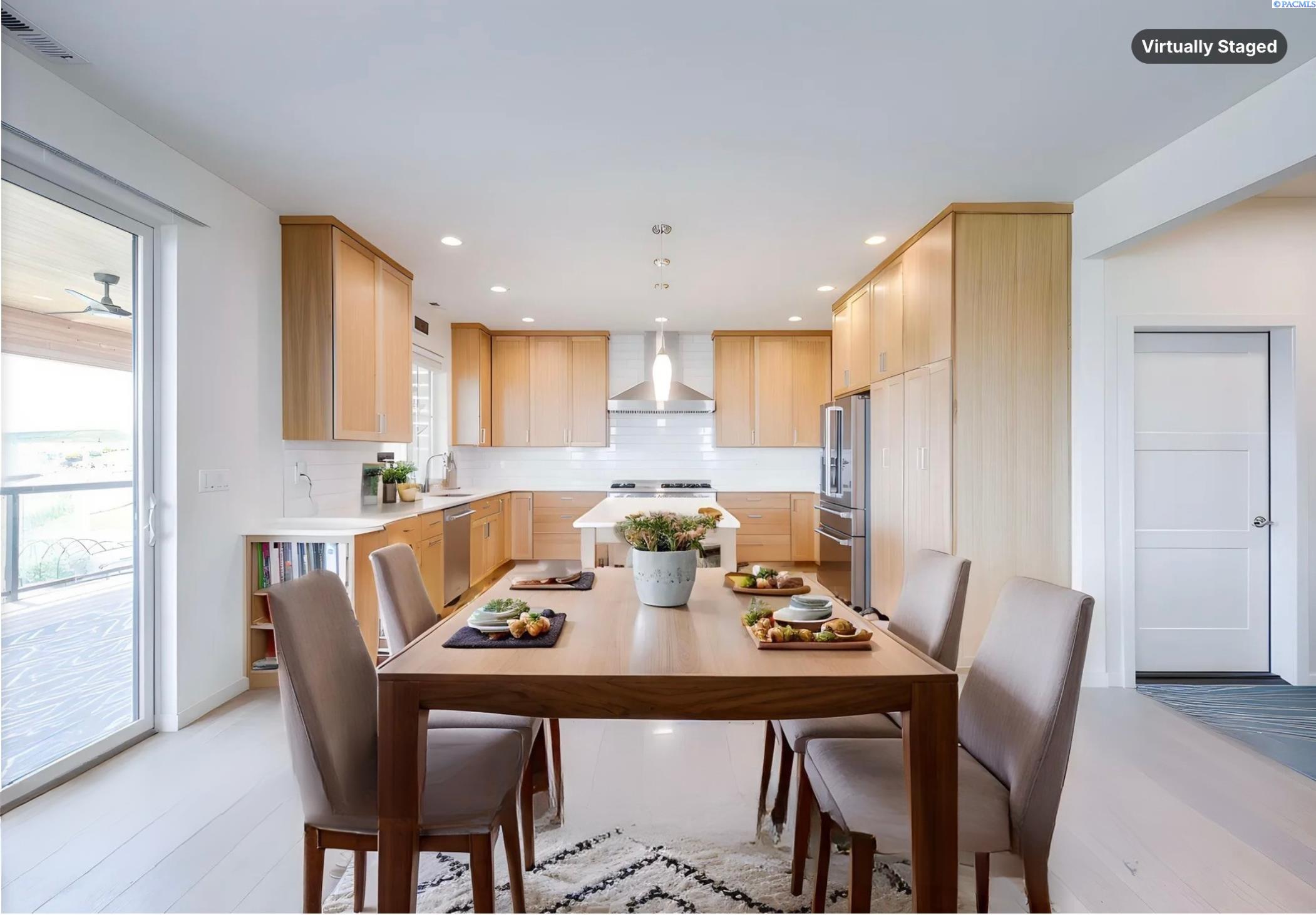 1325 SW Panorama Drive