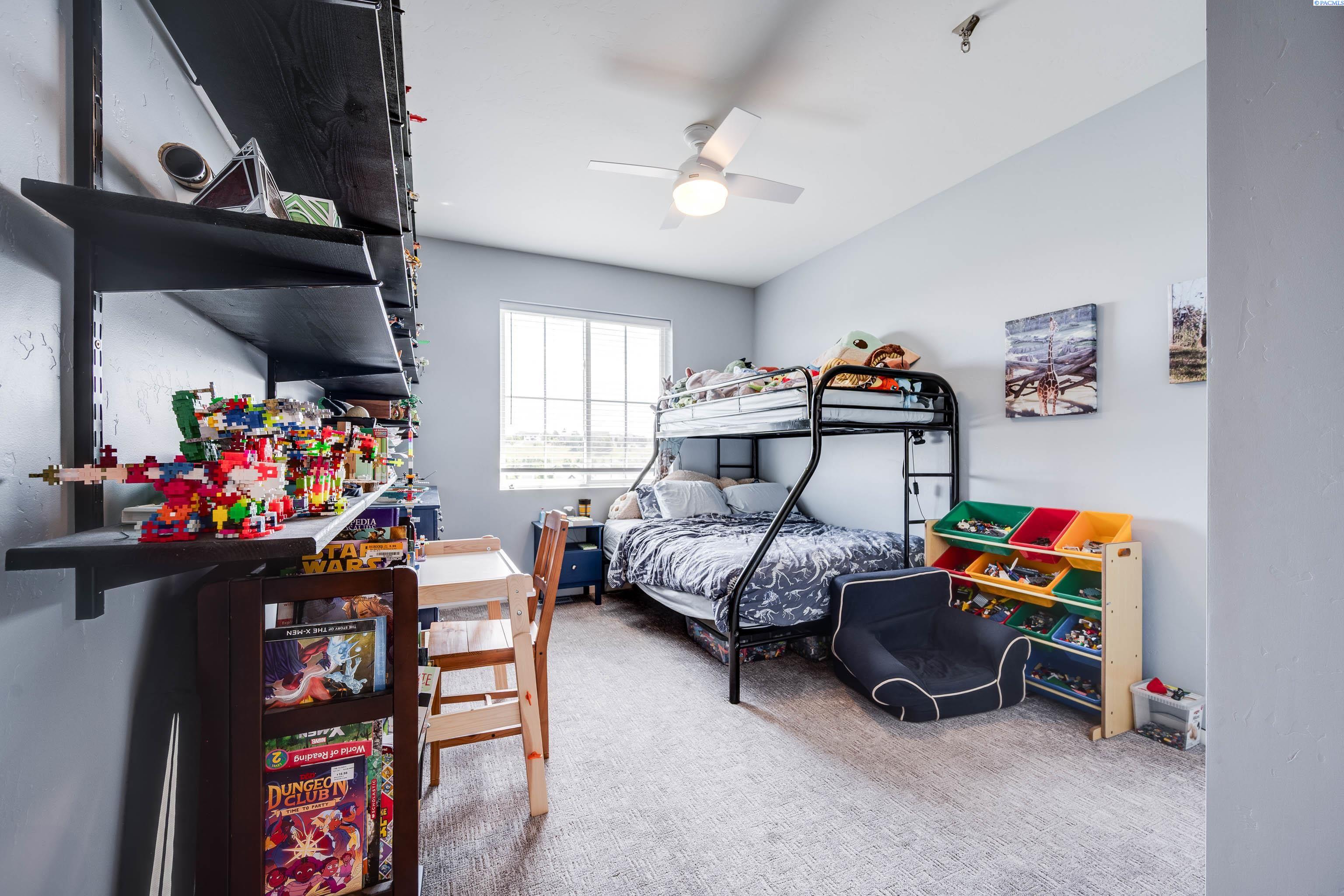 1325 SW Panorama Drive