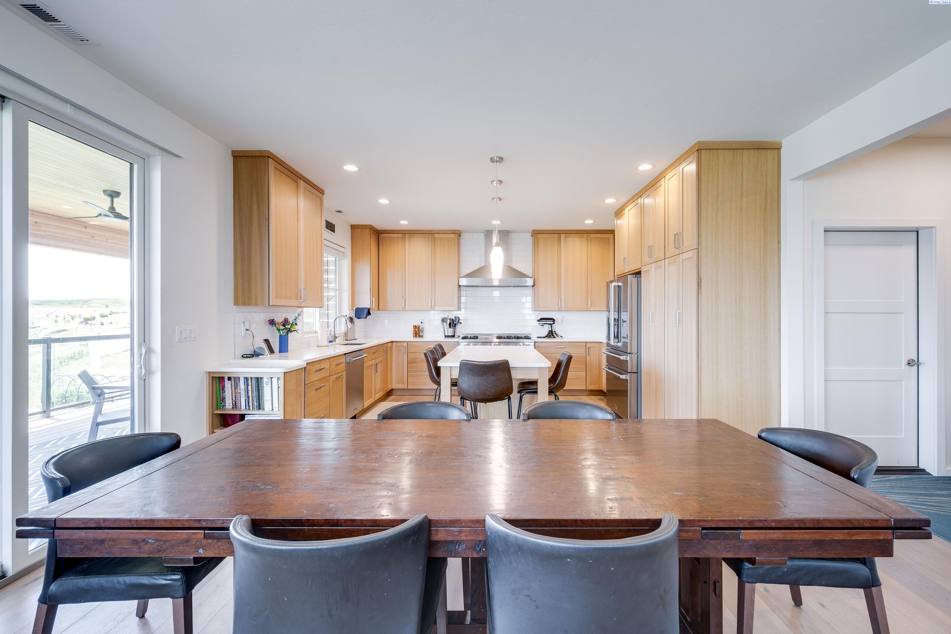 1325 SW Panorama Drive