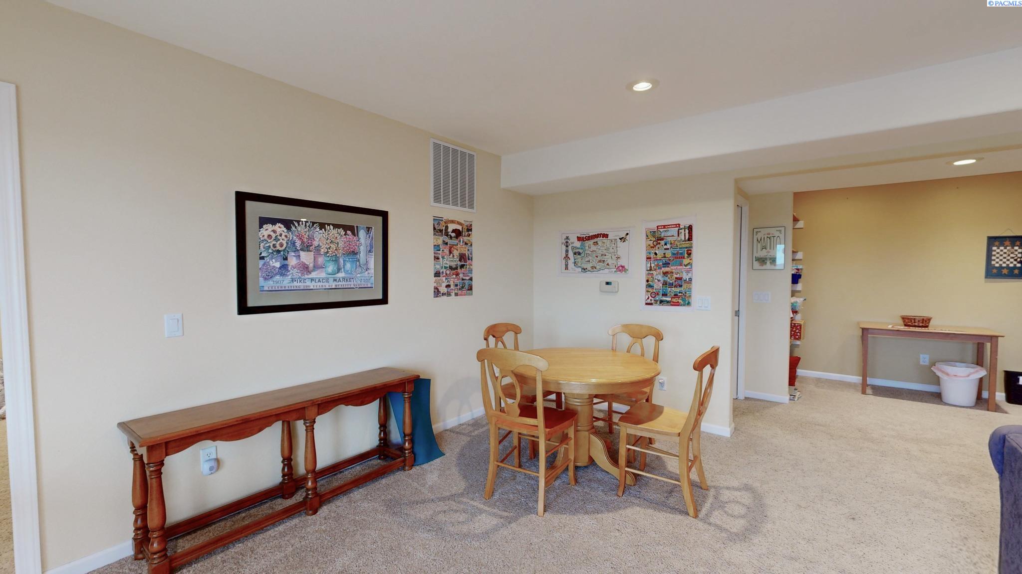 635 SW Sundance Ct.