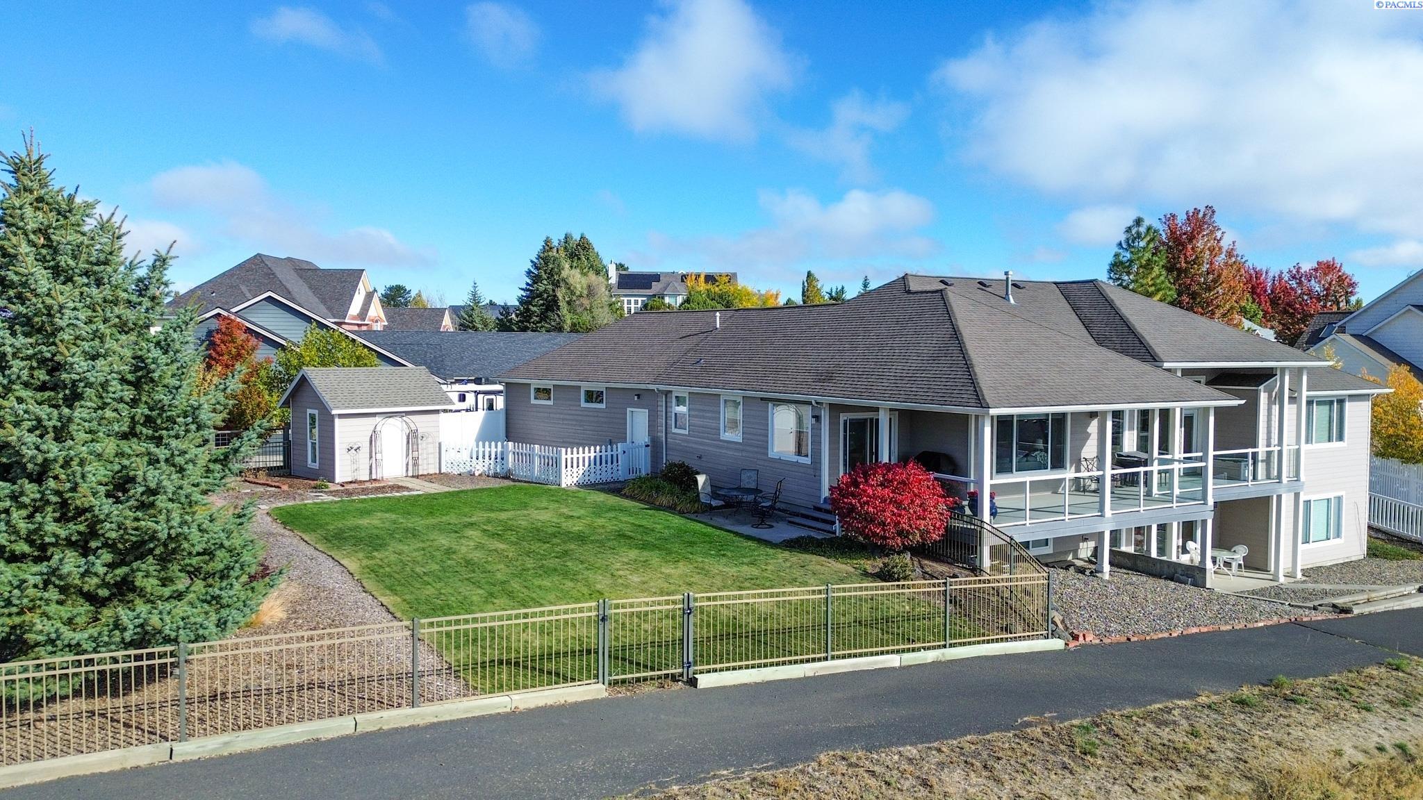635 SW Sundance Ct.