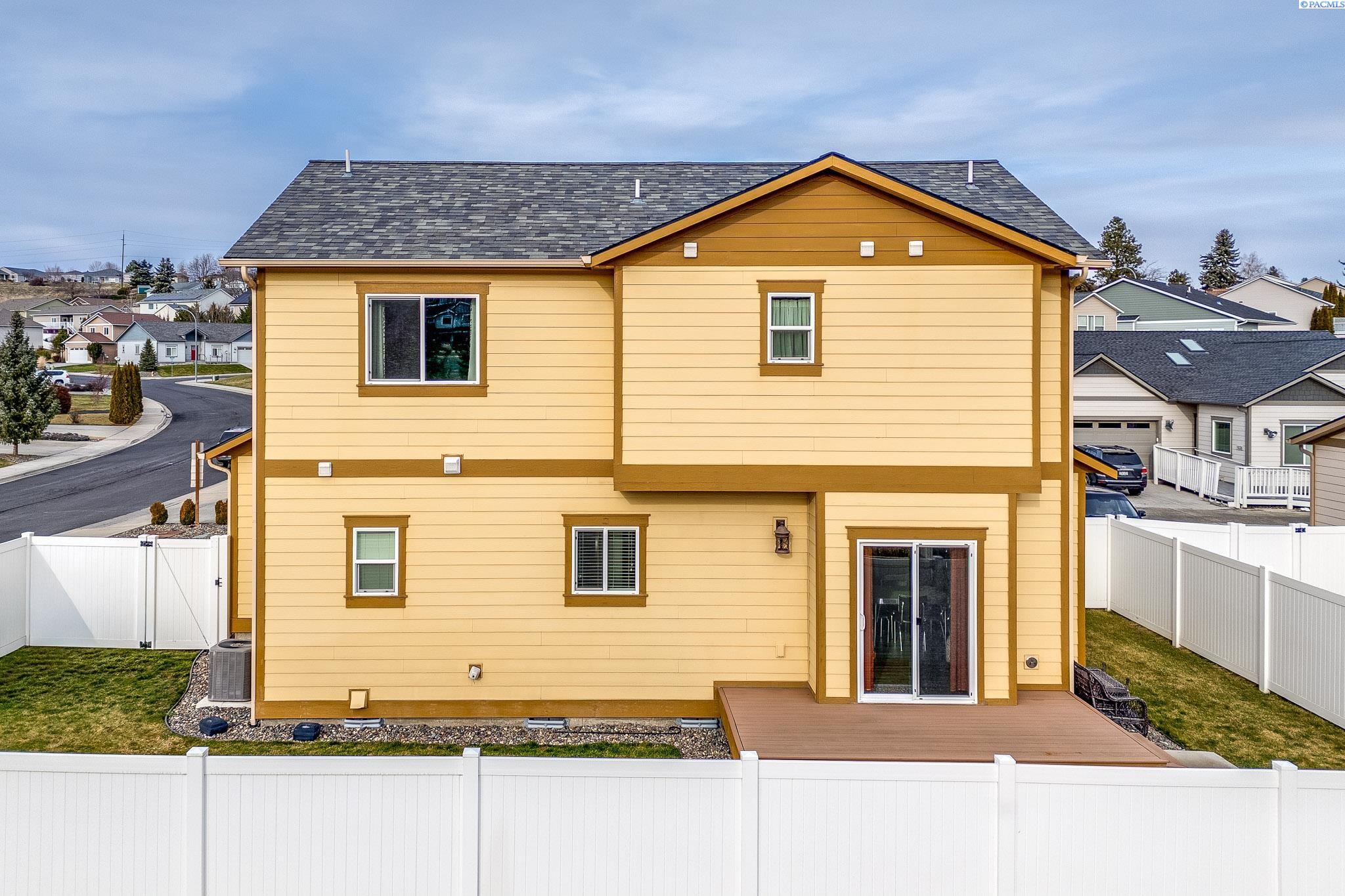 1000 SW Marcia Dr