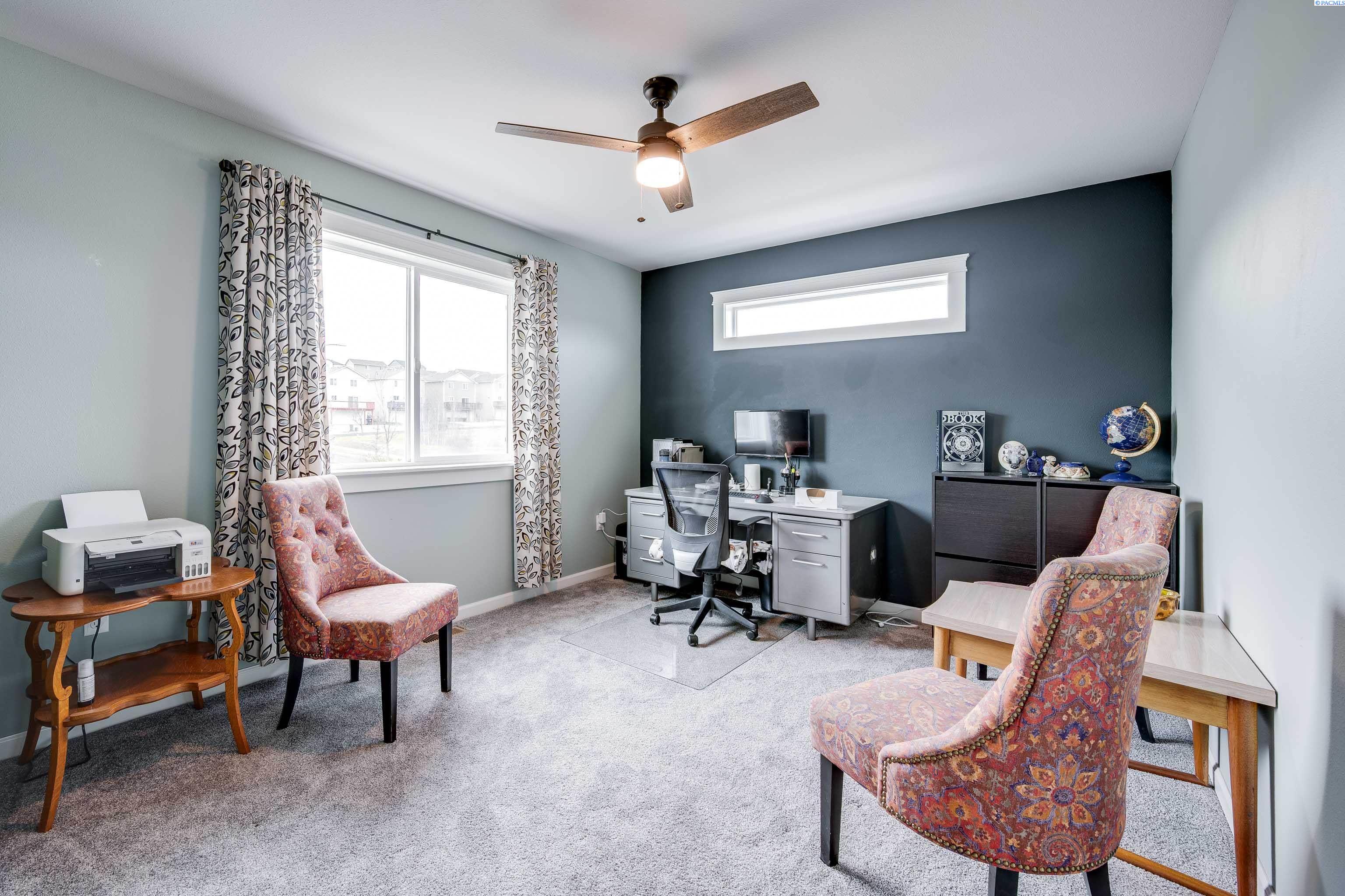 1000 SW Marcia Dr