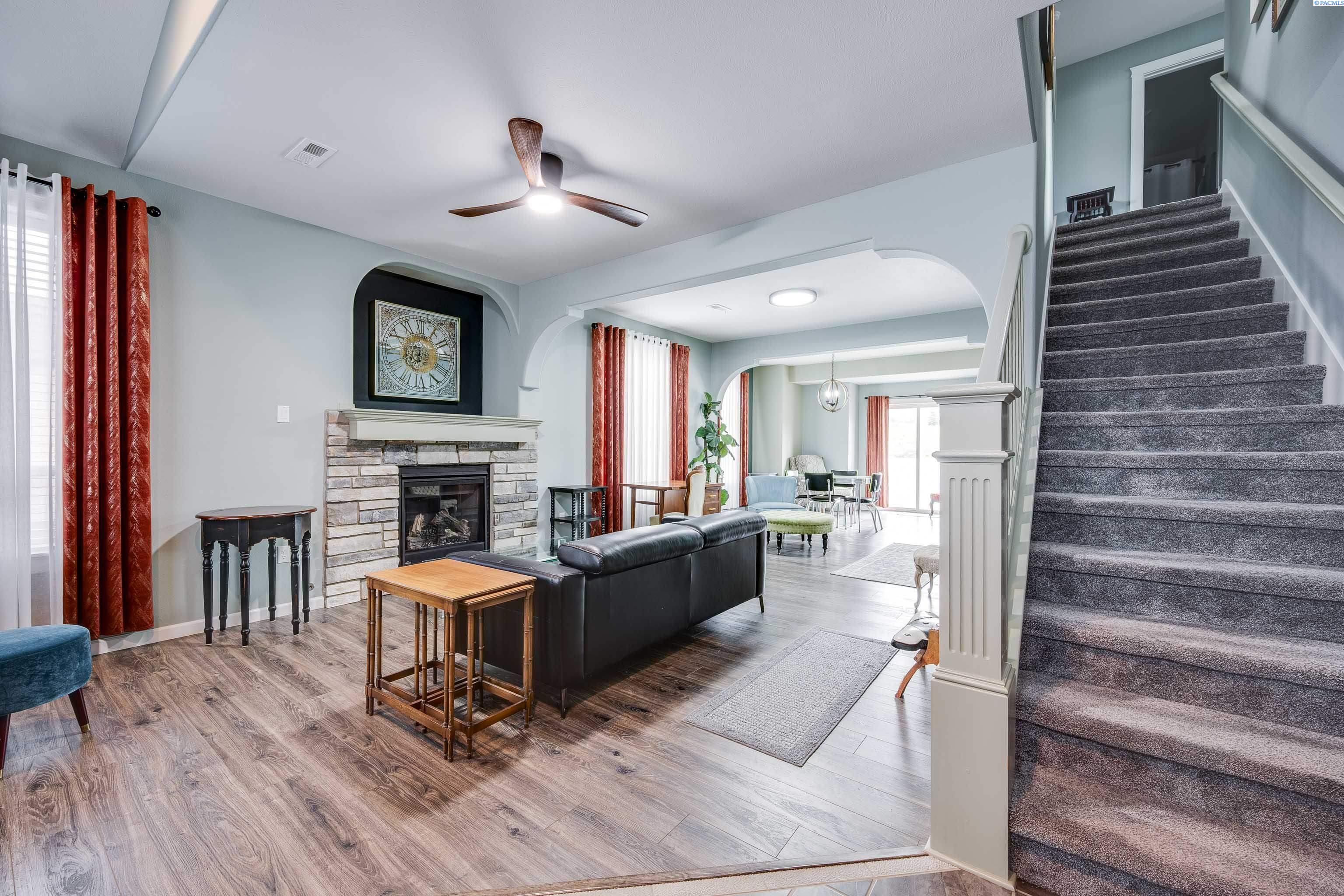 1000 SW Marcia Dr
