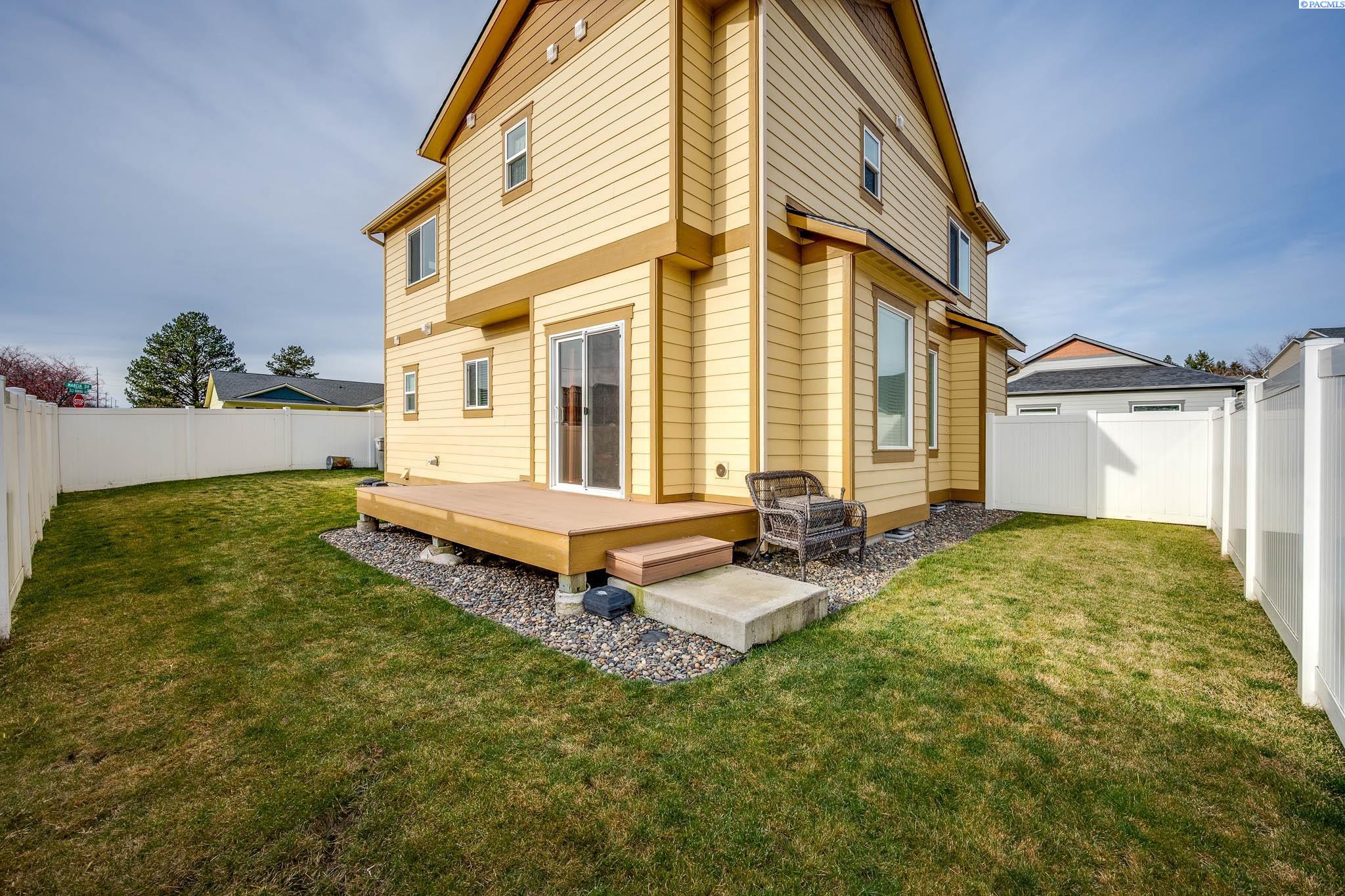 1000 SW Marcia Dr