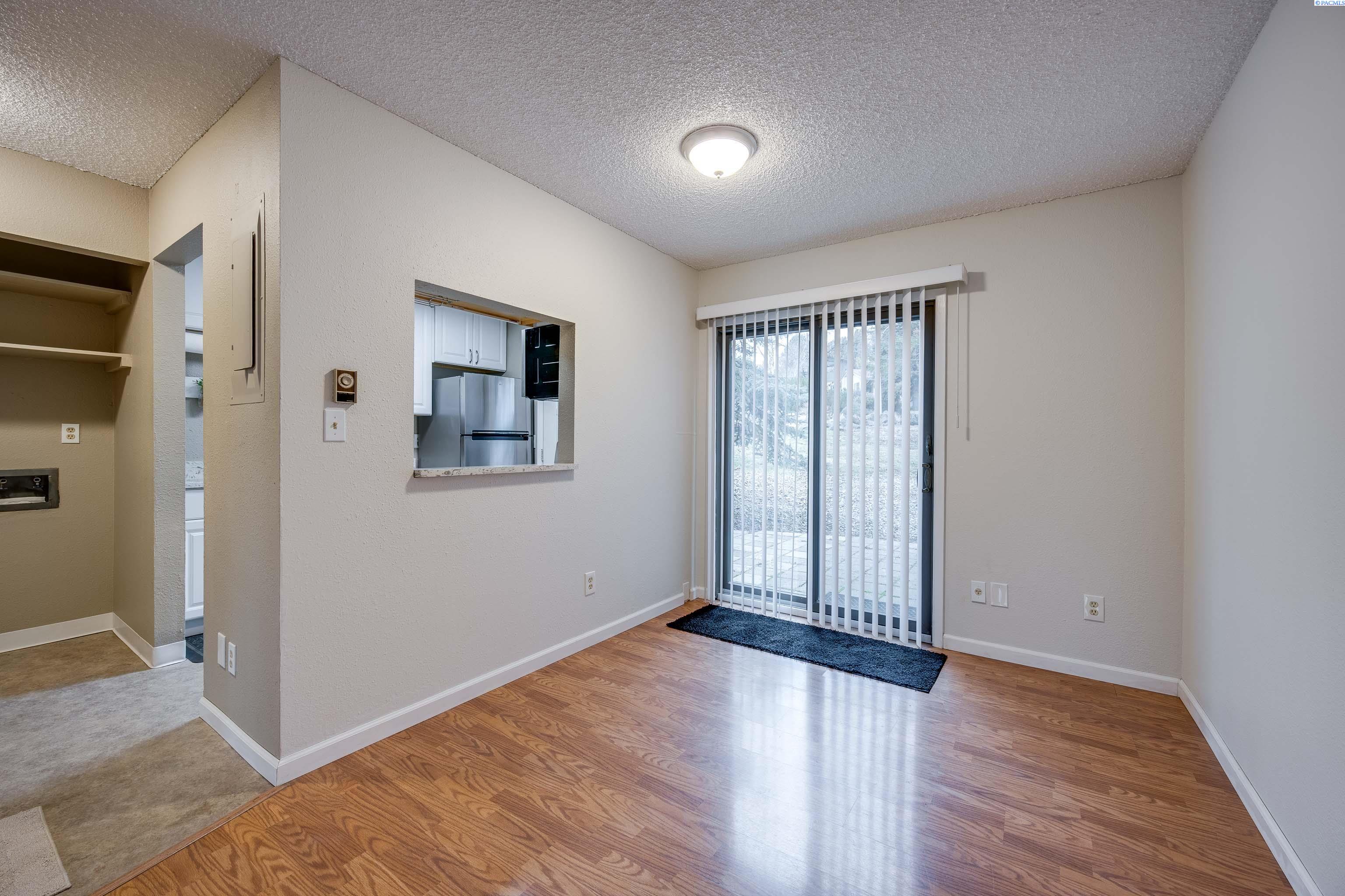 600 SW Crestview St #2