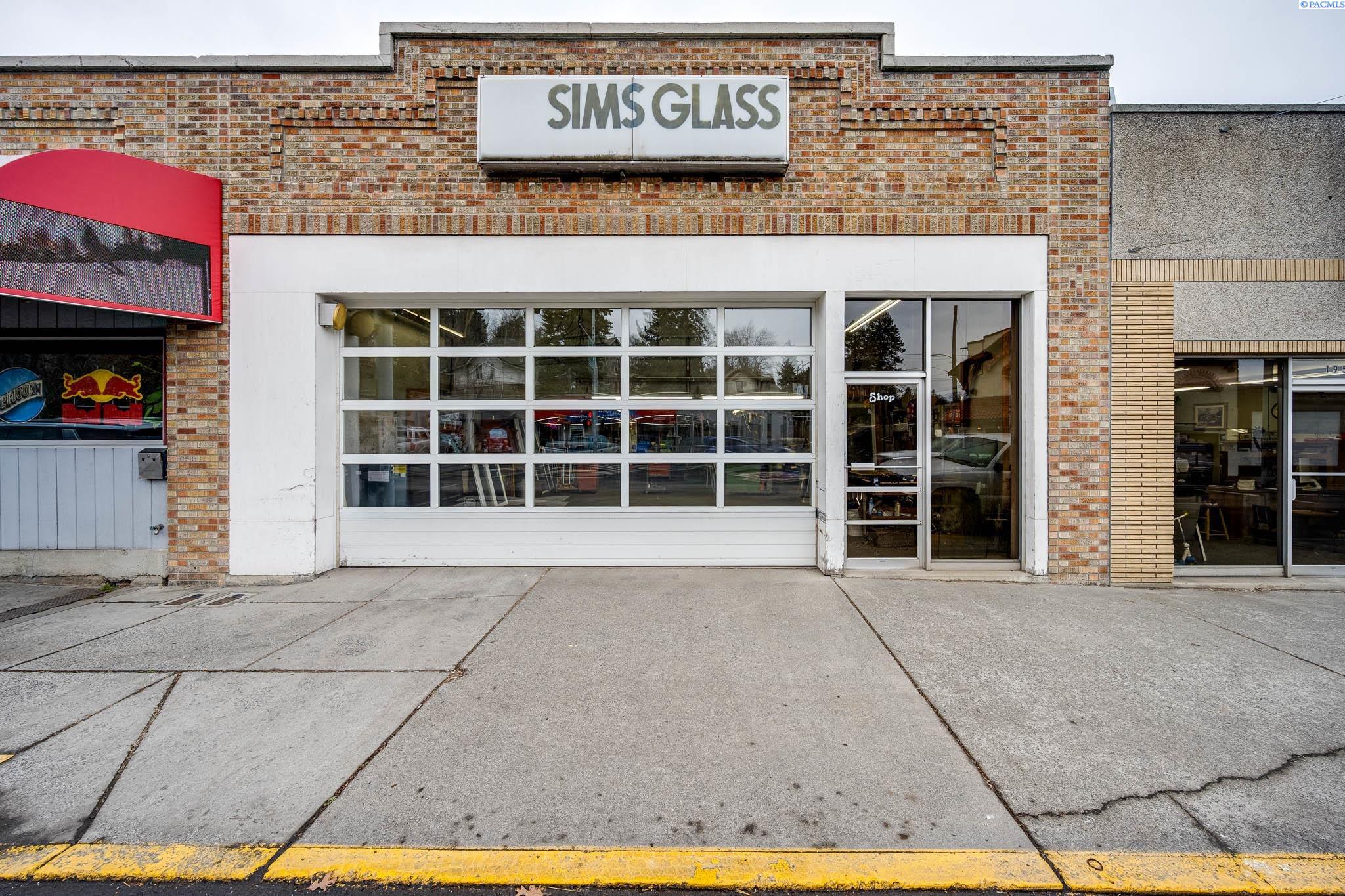 195 S Grand Ave Unit: Sim's Glass Longtime Pullman Business & Location