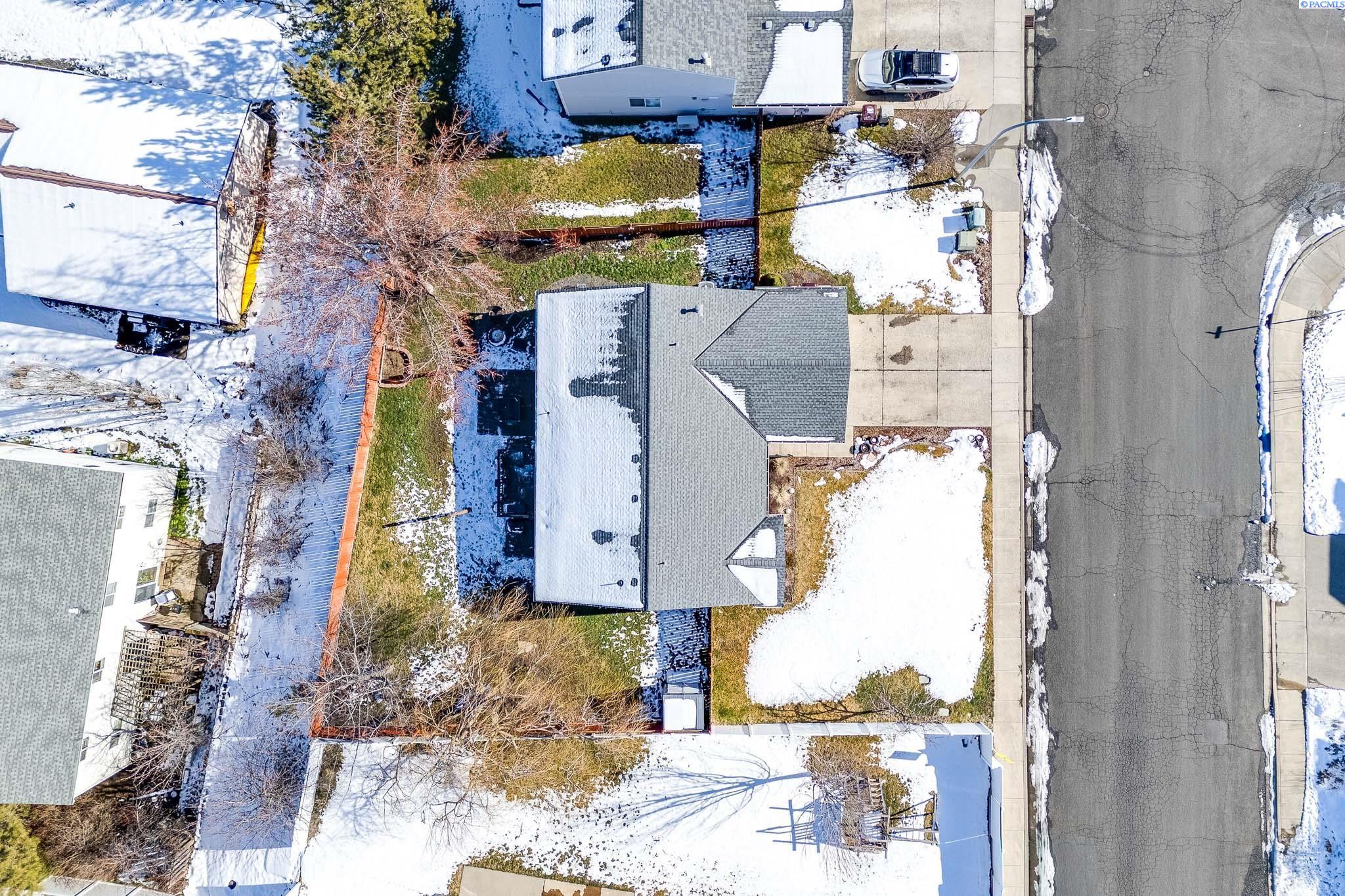 380 NW Terre View Dr