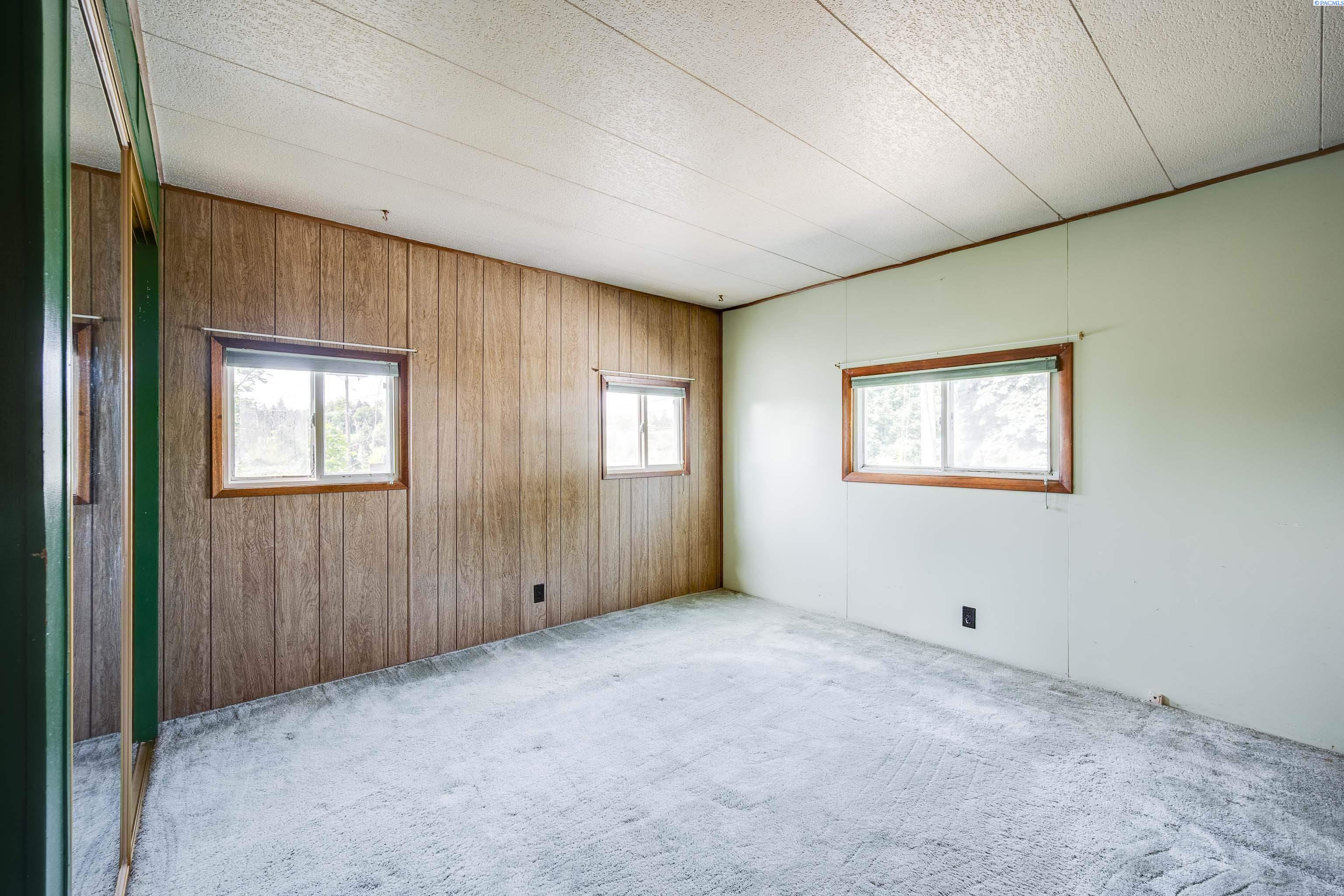 605 NW Fisk Street #42