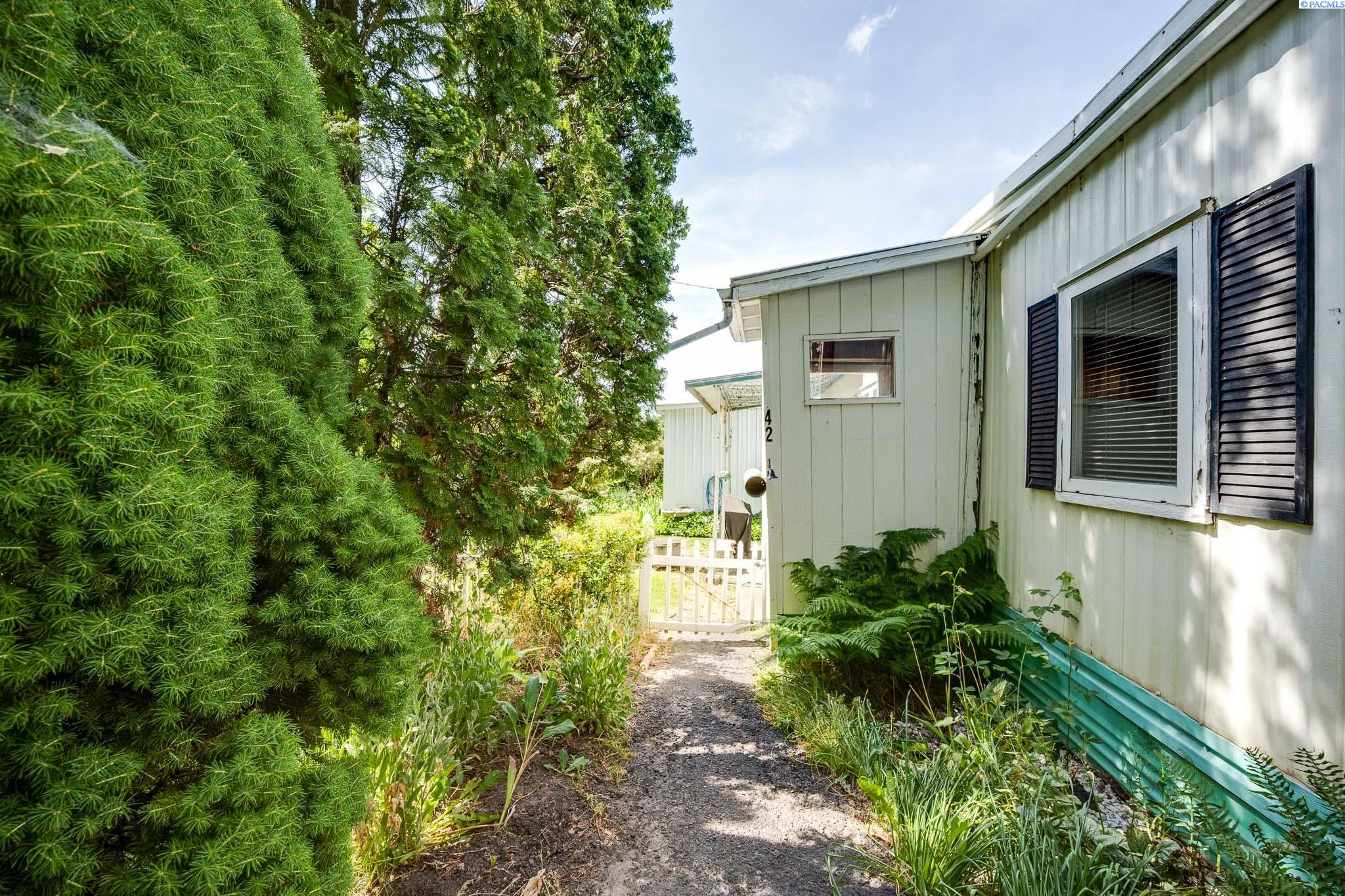 605 NW Fisk Street #42