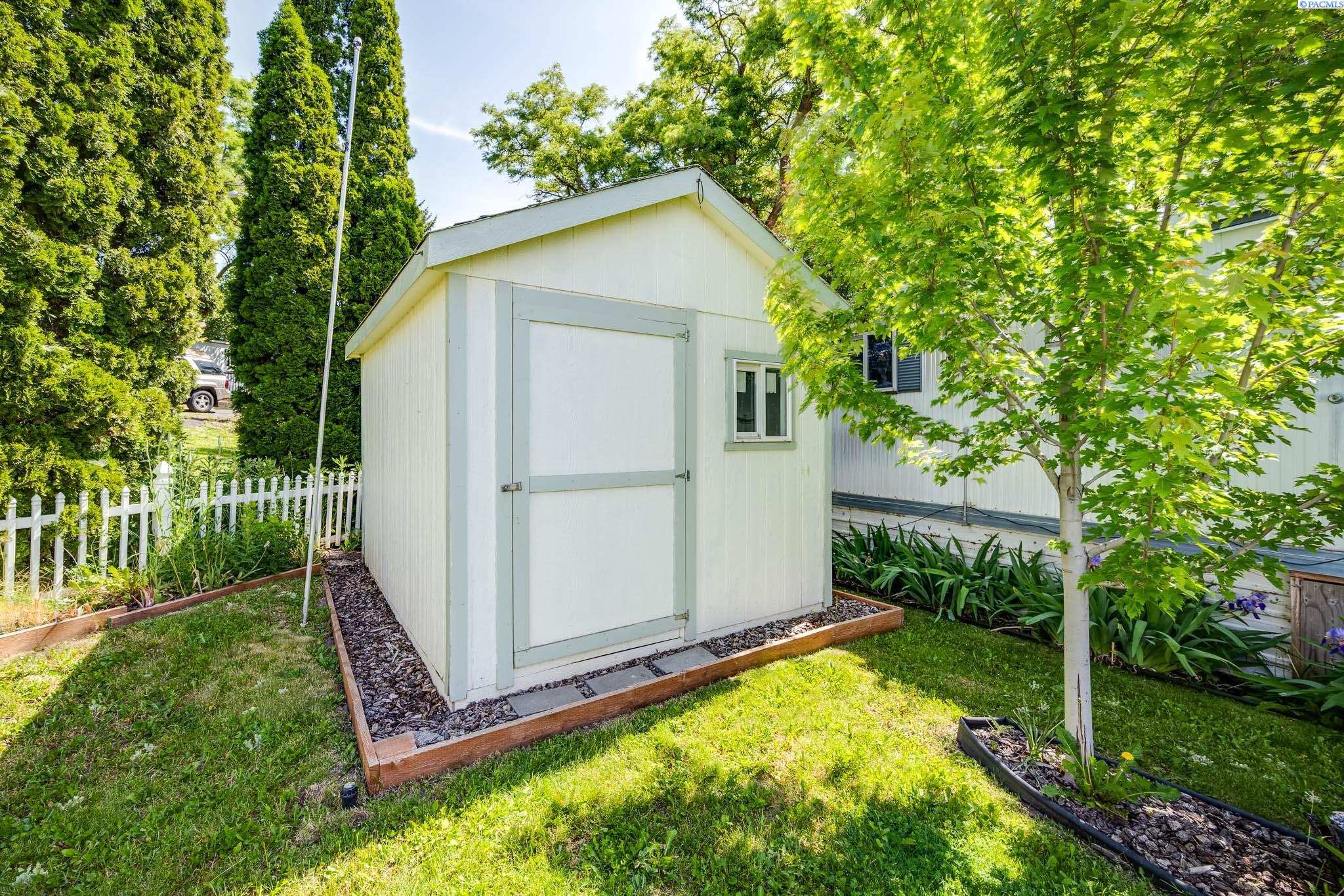 605 NW Fisk Street #42