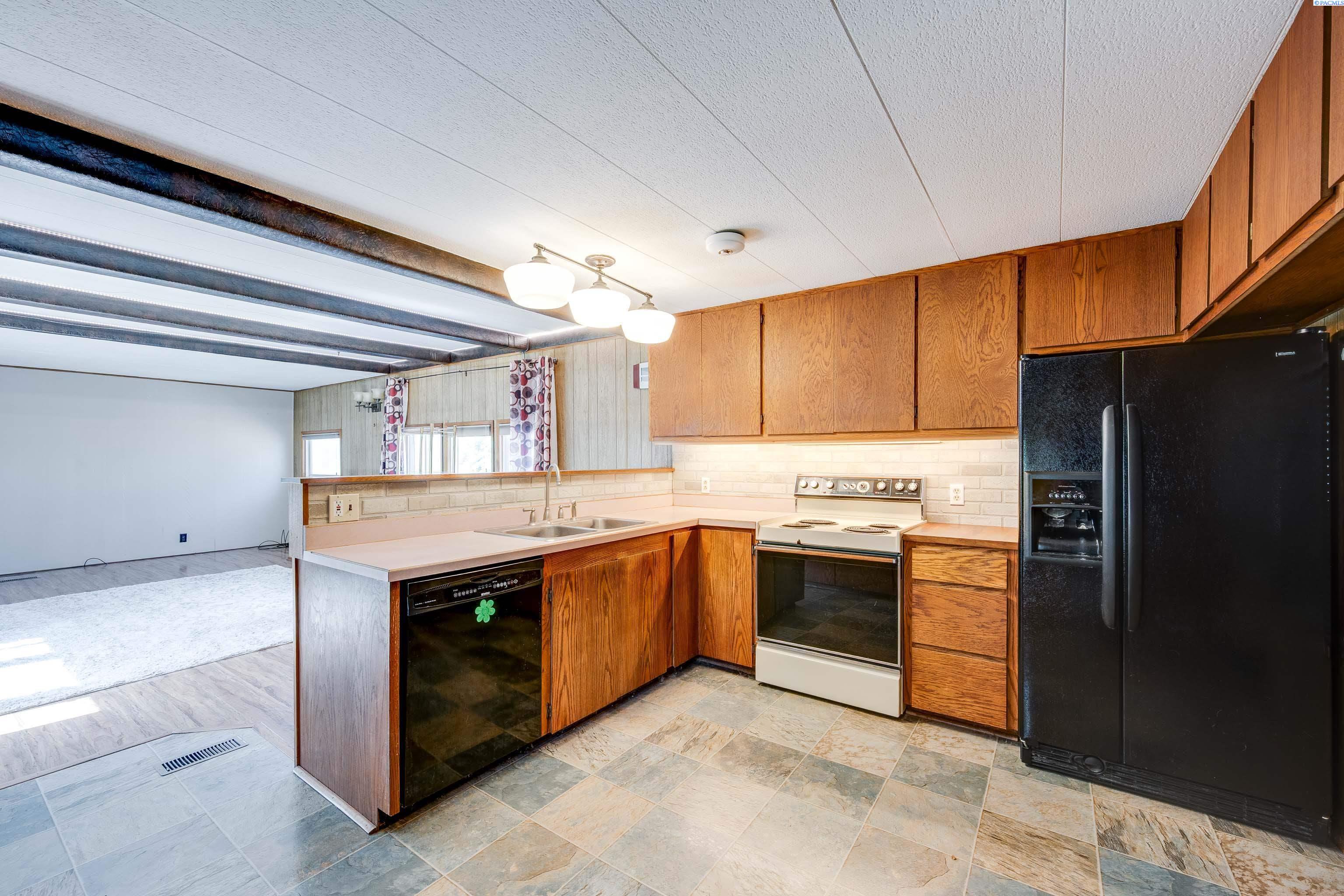 605 NW Fisk Street #42