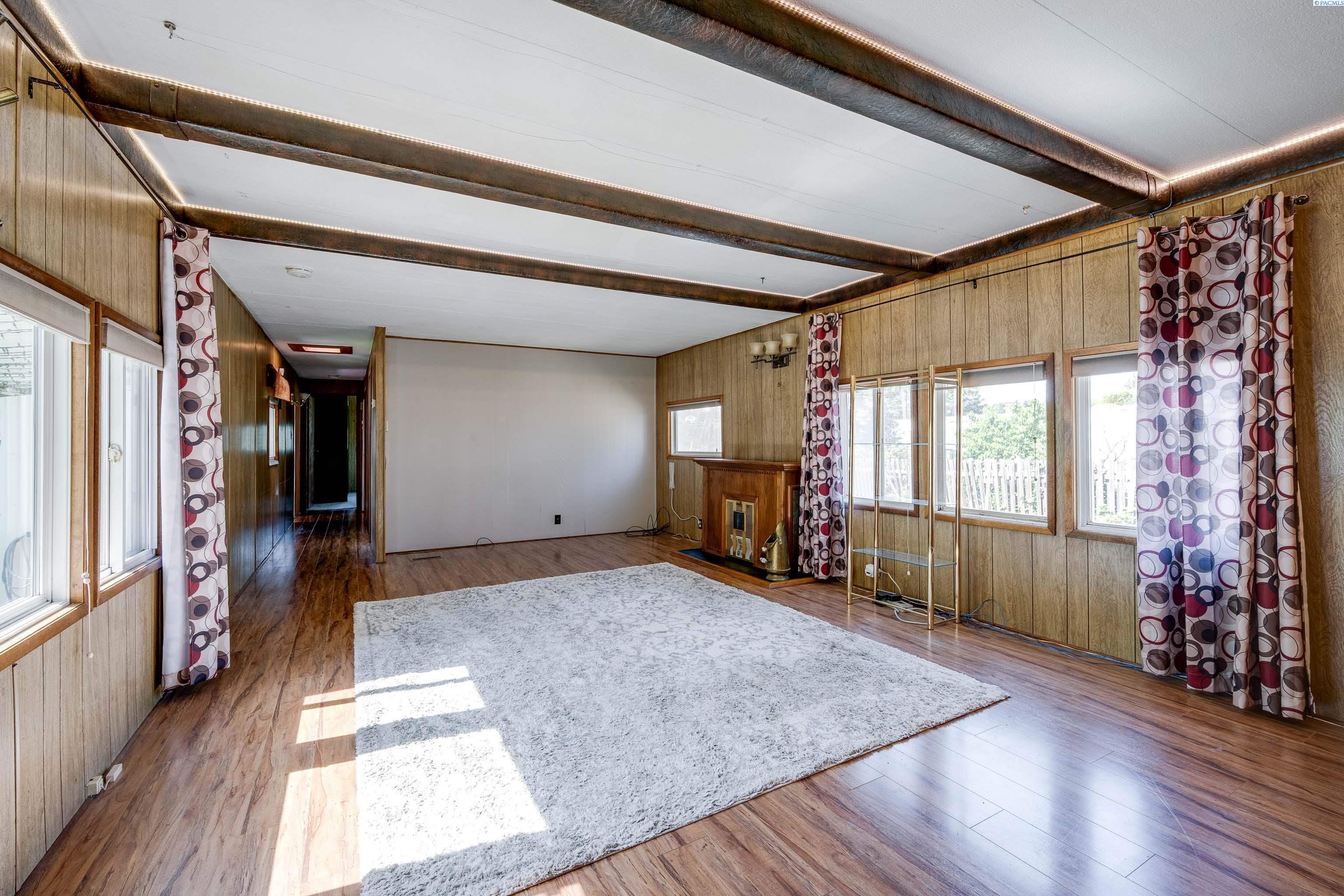 605 NW Fisk Street #42