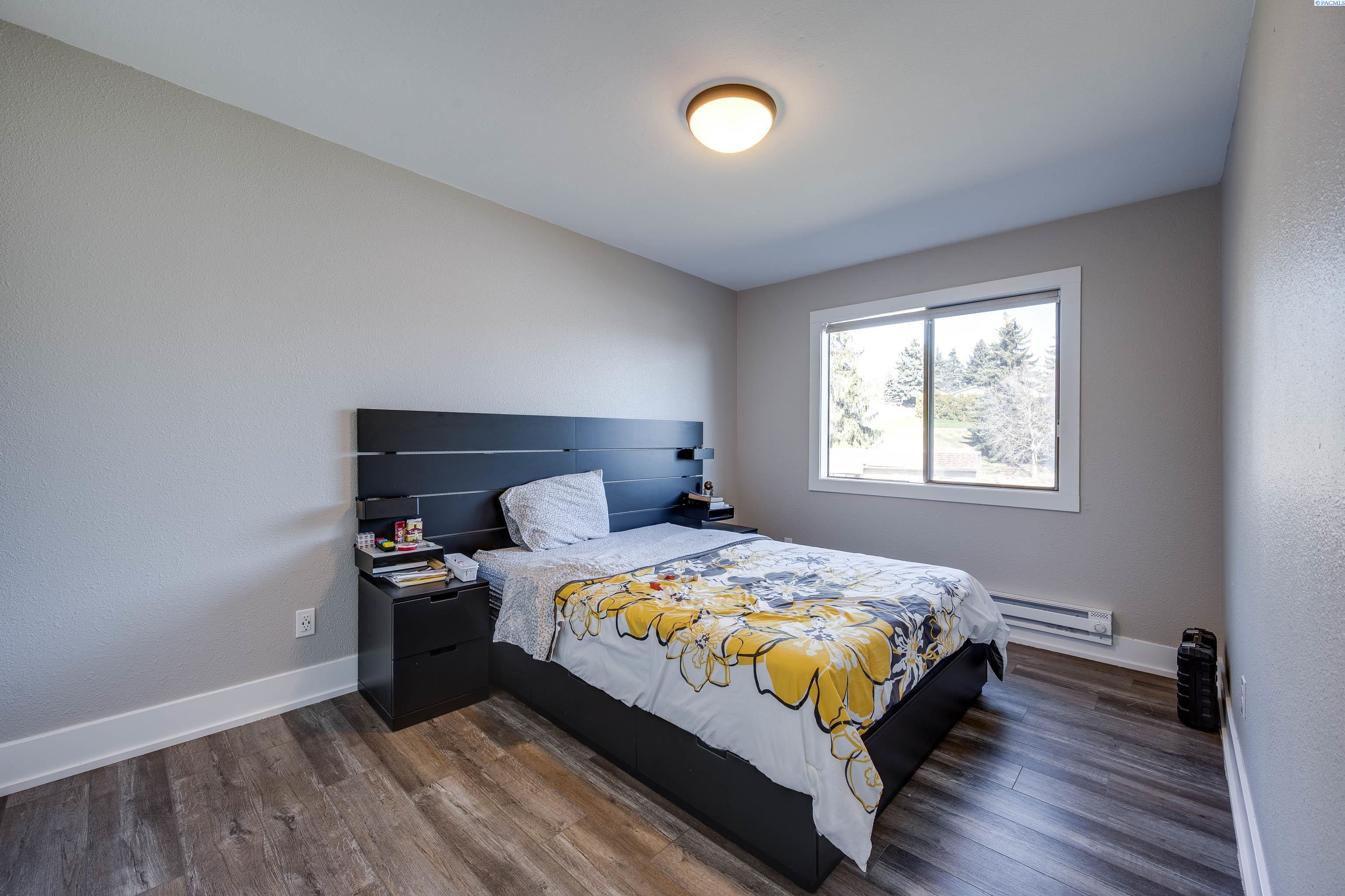 600 SW Crestview St. # 19