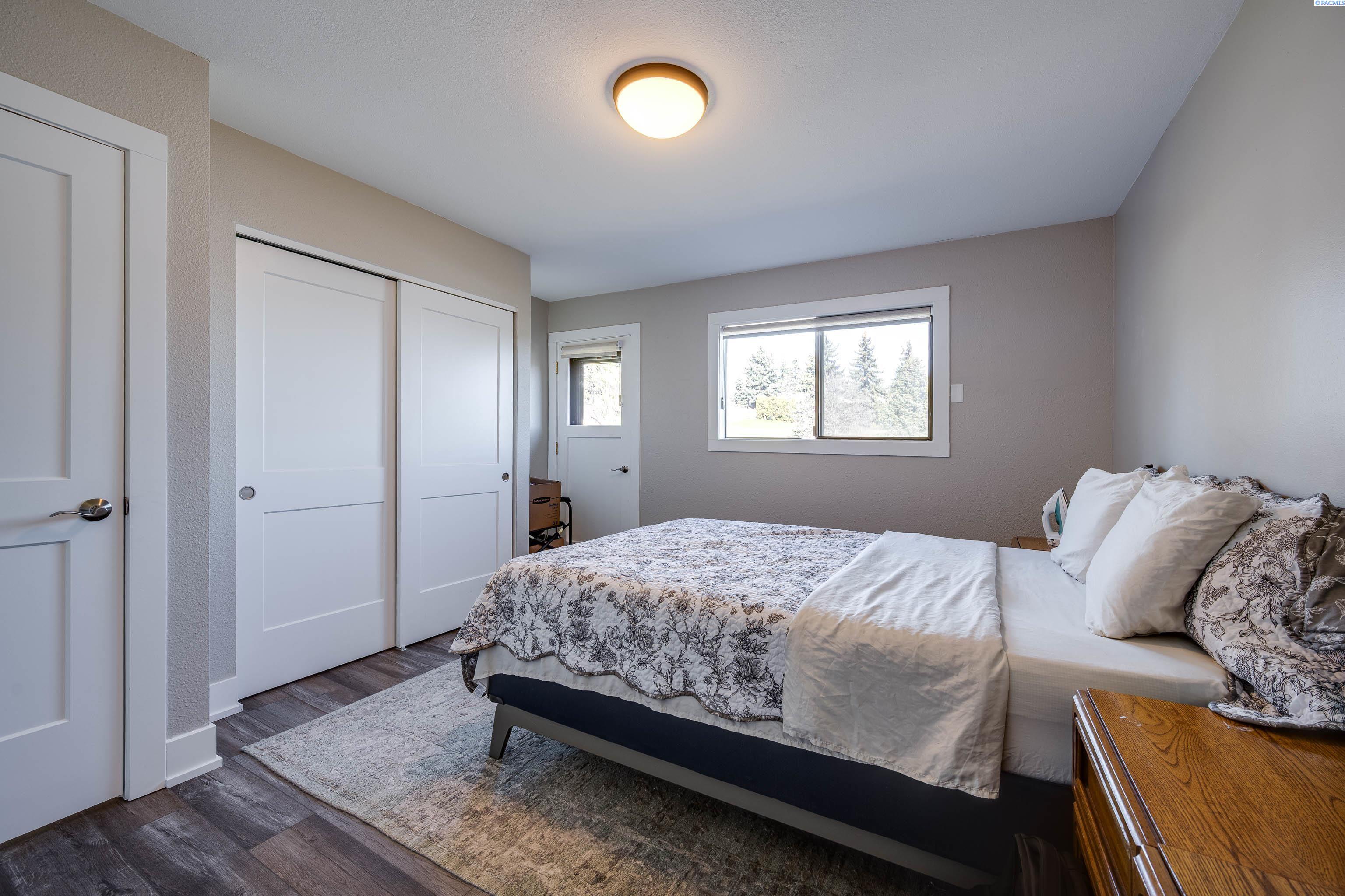 600 SW Crestview St. # 19