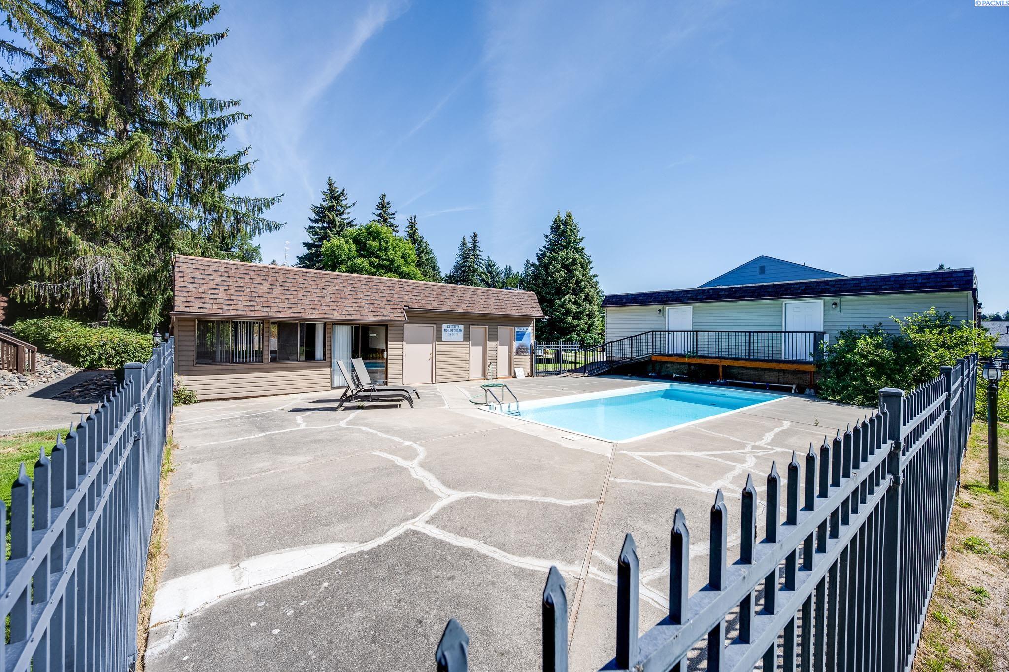 600 SW Crestview St. # 19