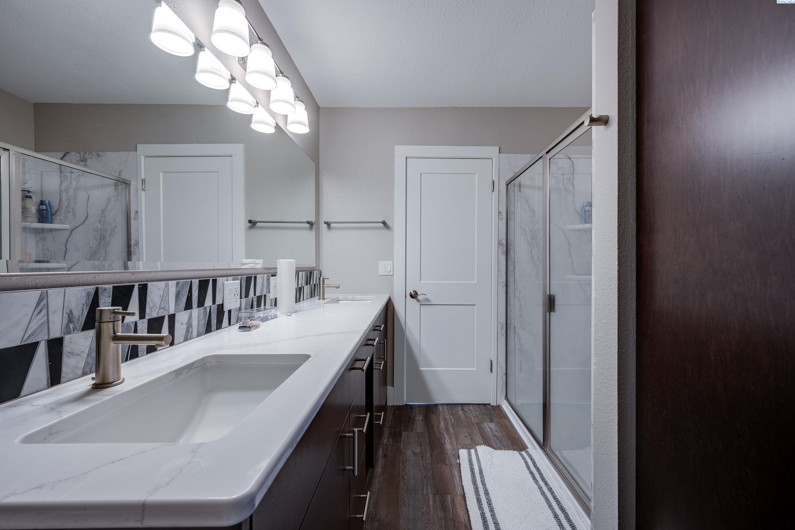 600 SW Crestview St. # 19