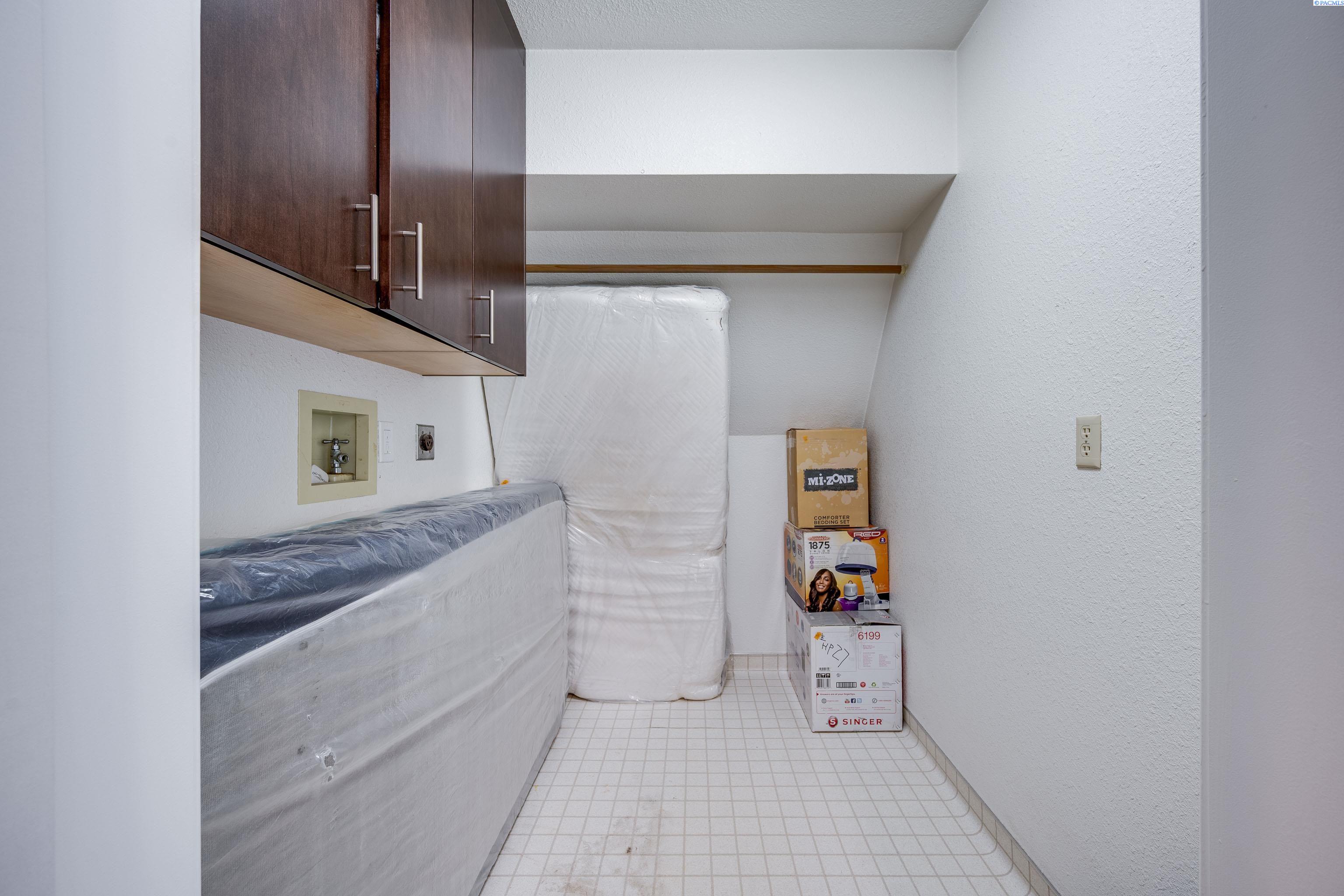 600 SW Crestview St. # 19