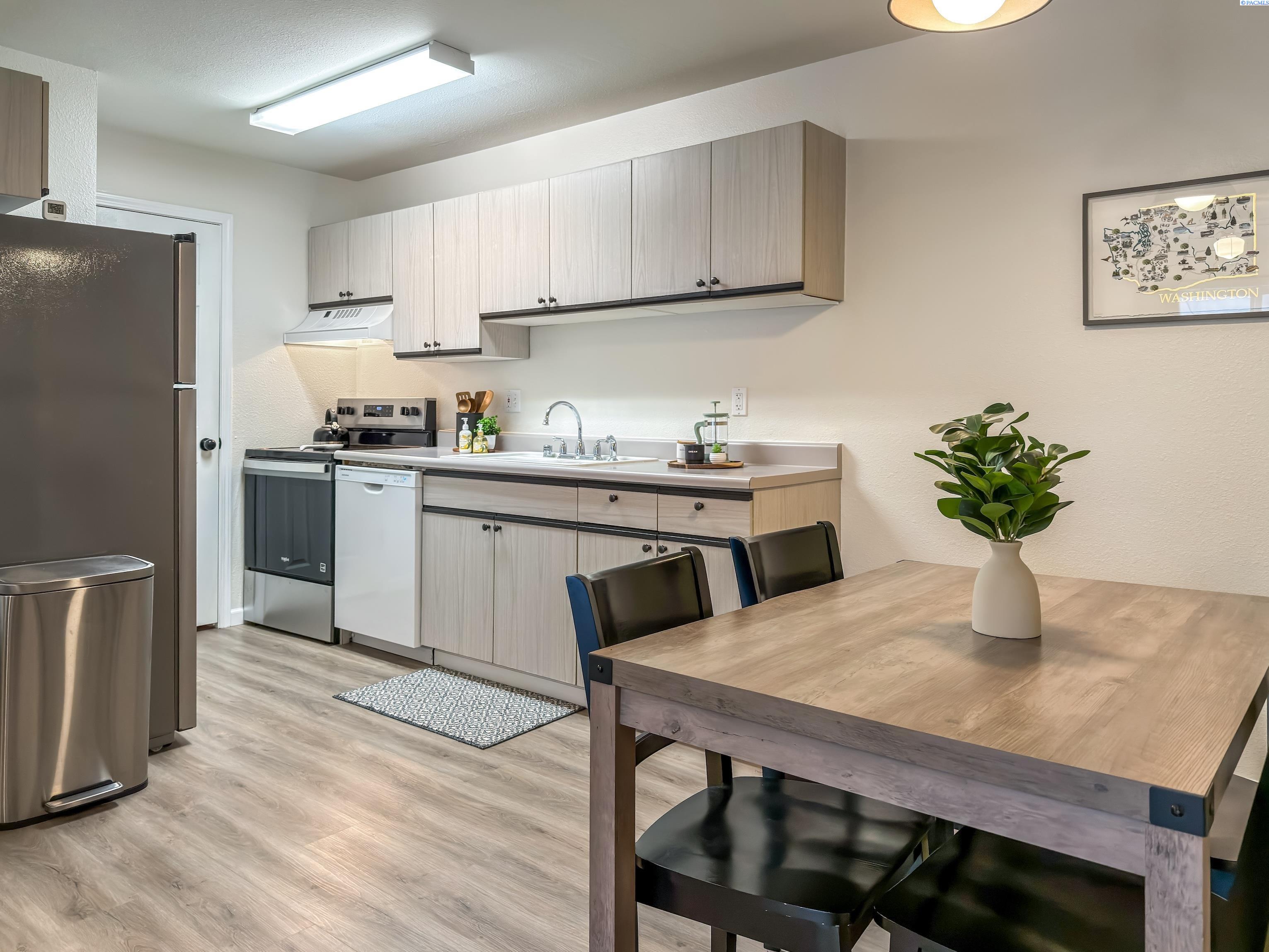 1645 NE Merman Dr C204 # C204