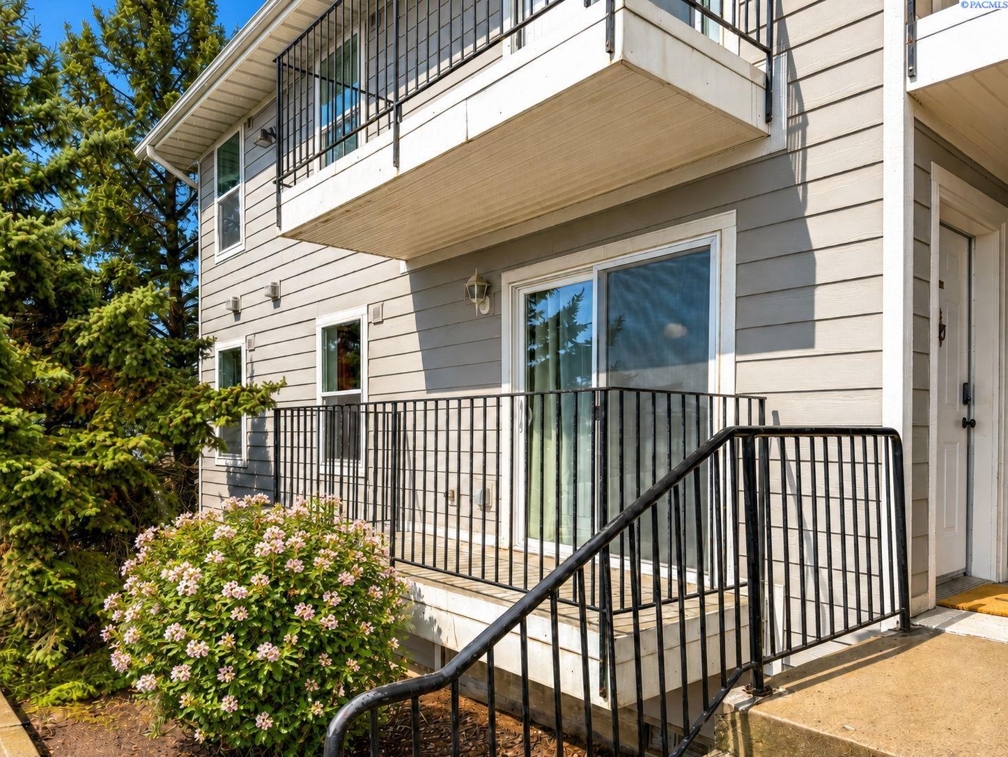 1645 NE Merman Dr C204 # C204