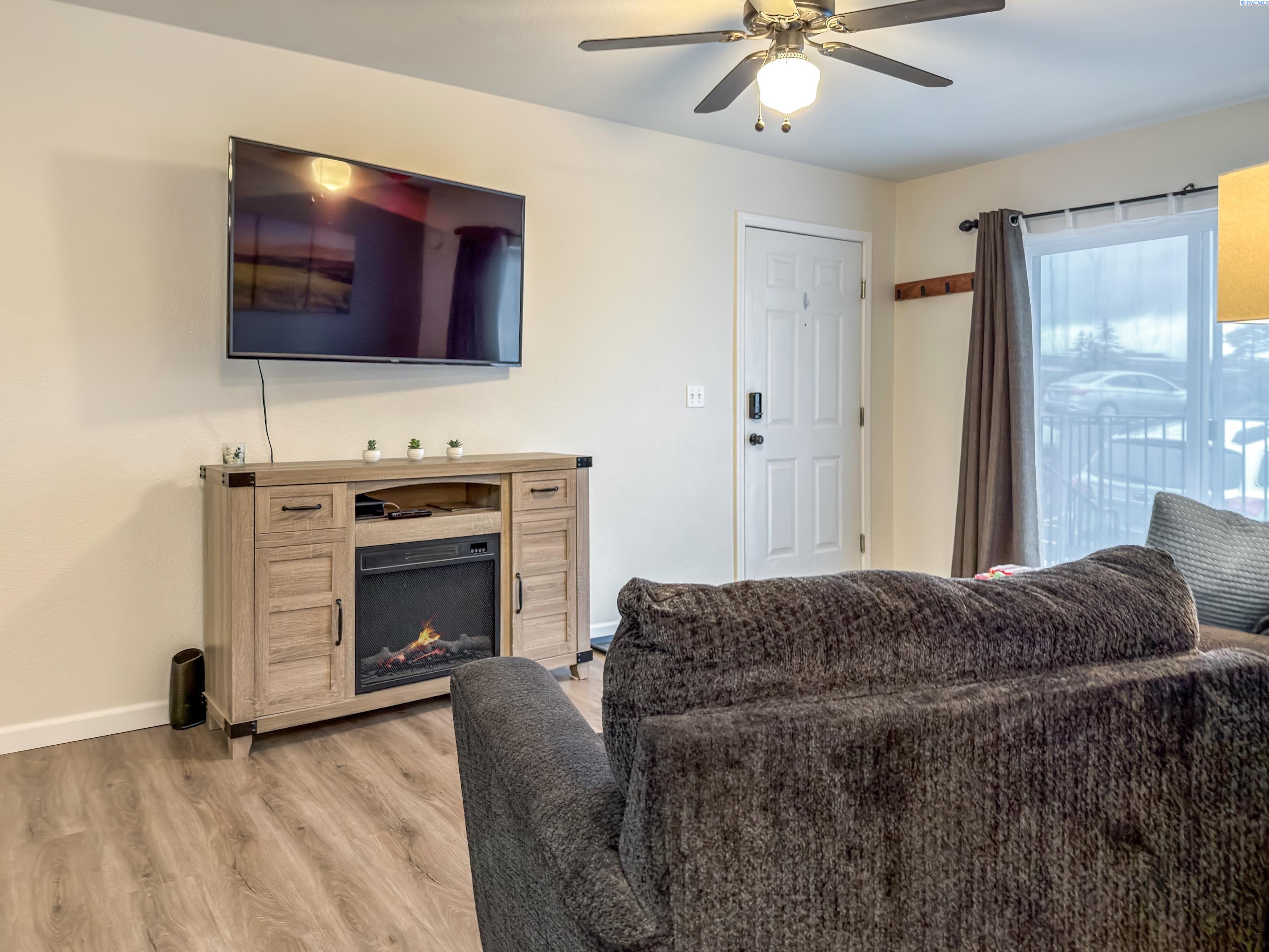 1645 NE Merman Dr C204 # C204