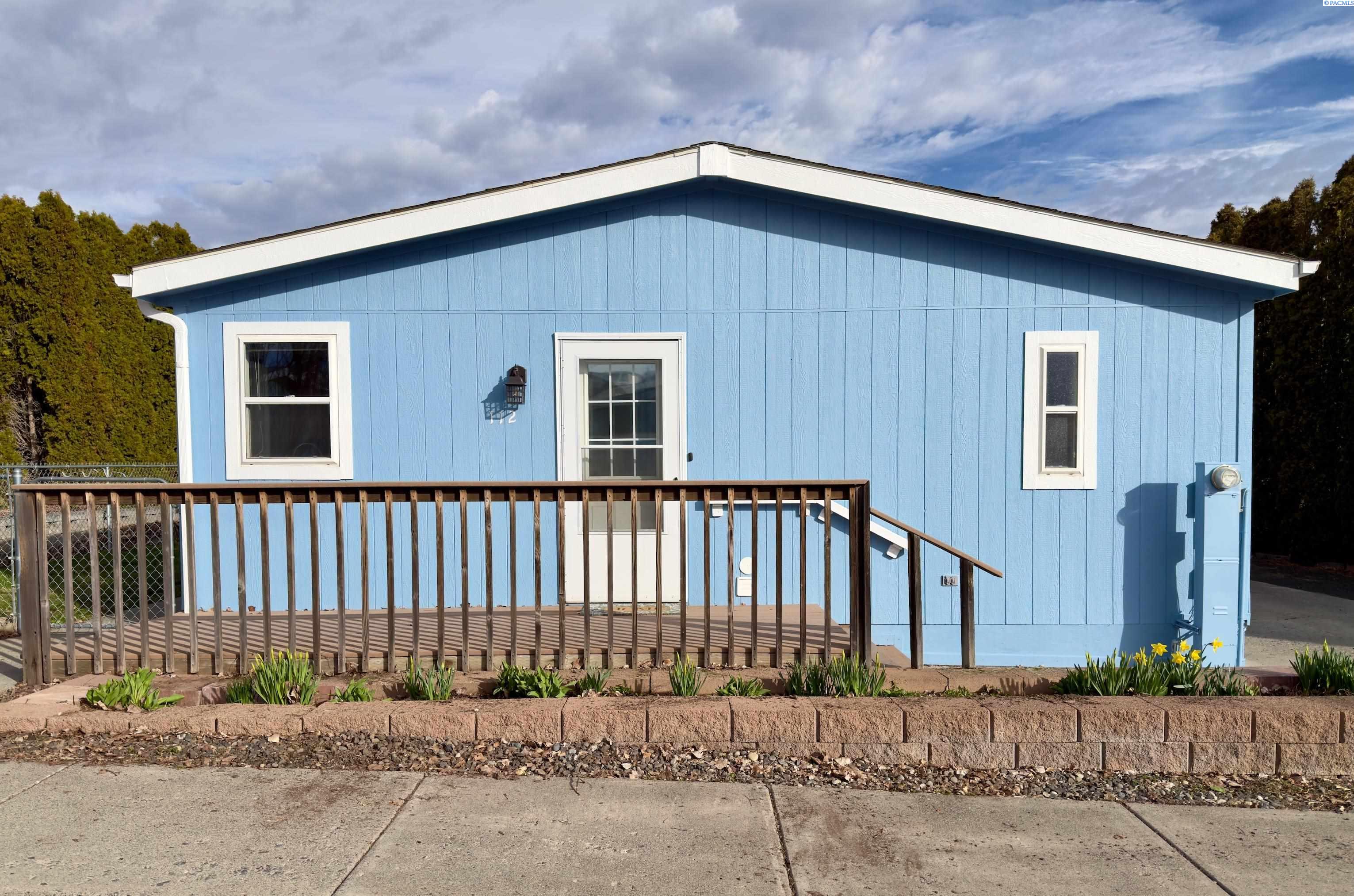 112 NW Glenhaven Drive