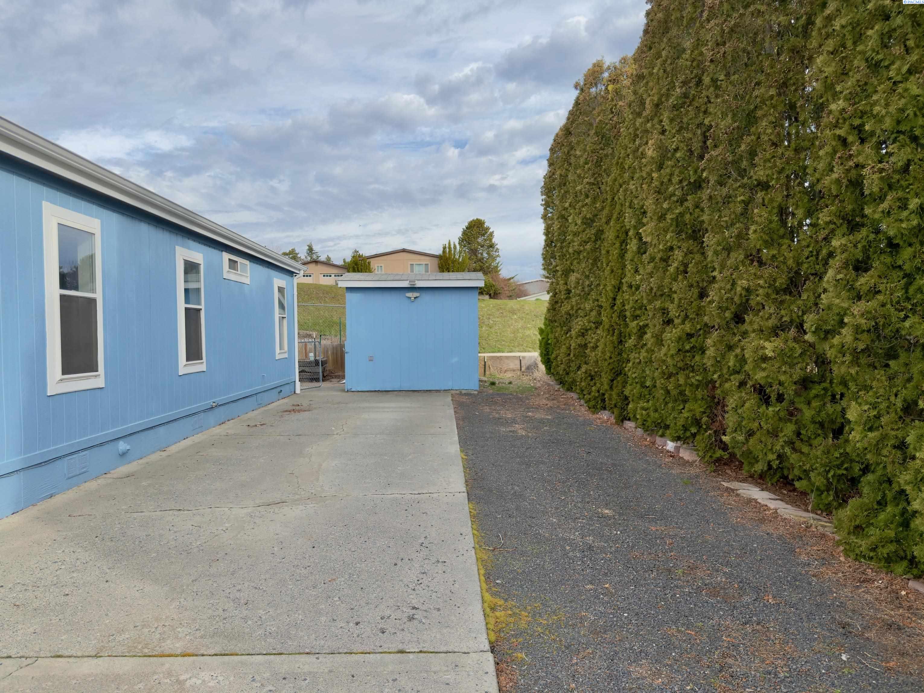112 NW Glenhaven Drive