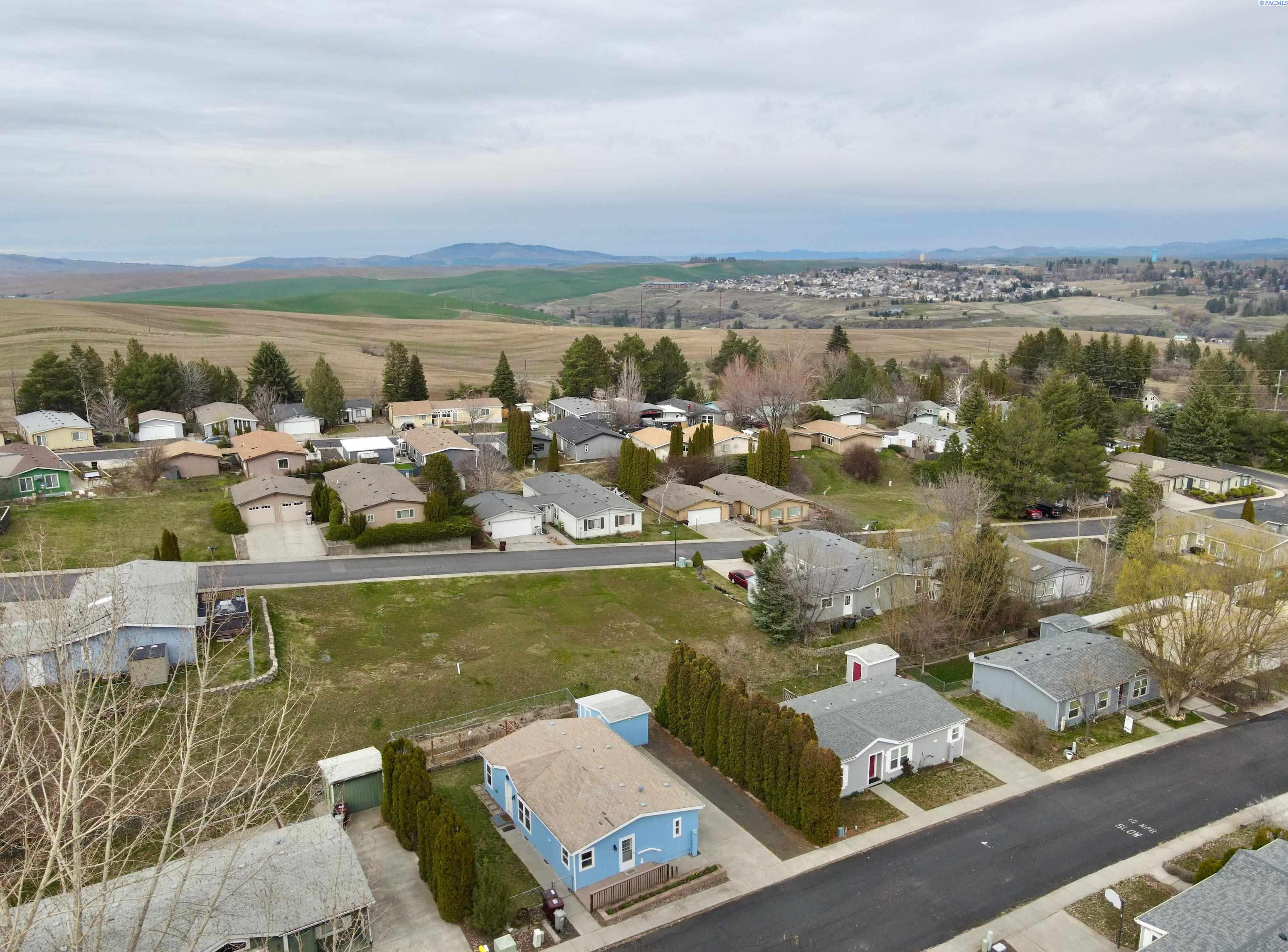 112 NW Glenhaven Drive