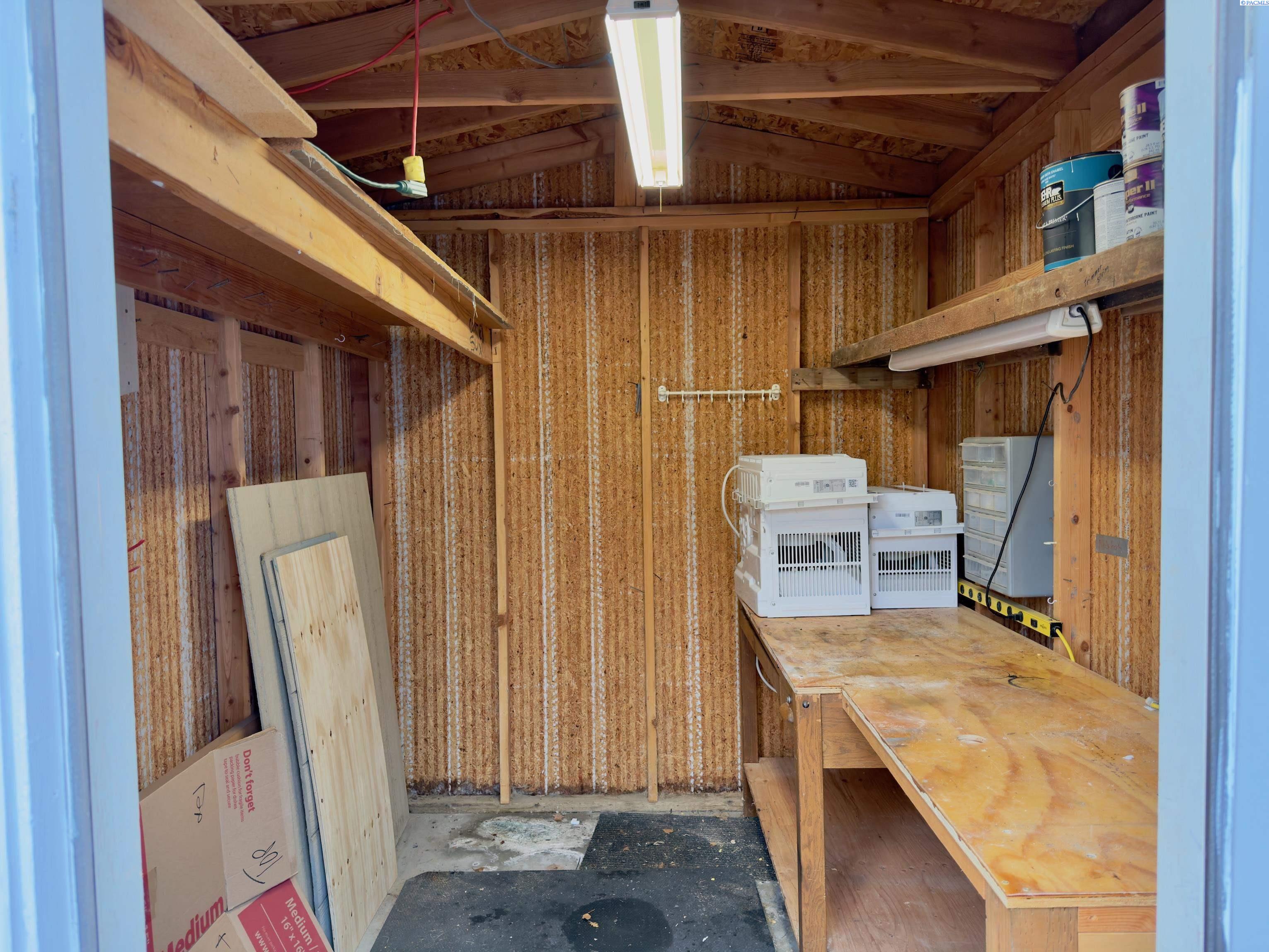 112 NW Glenhaven Drive