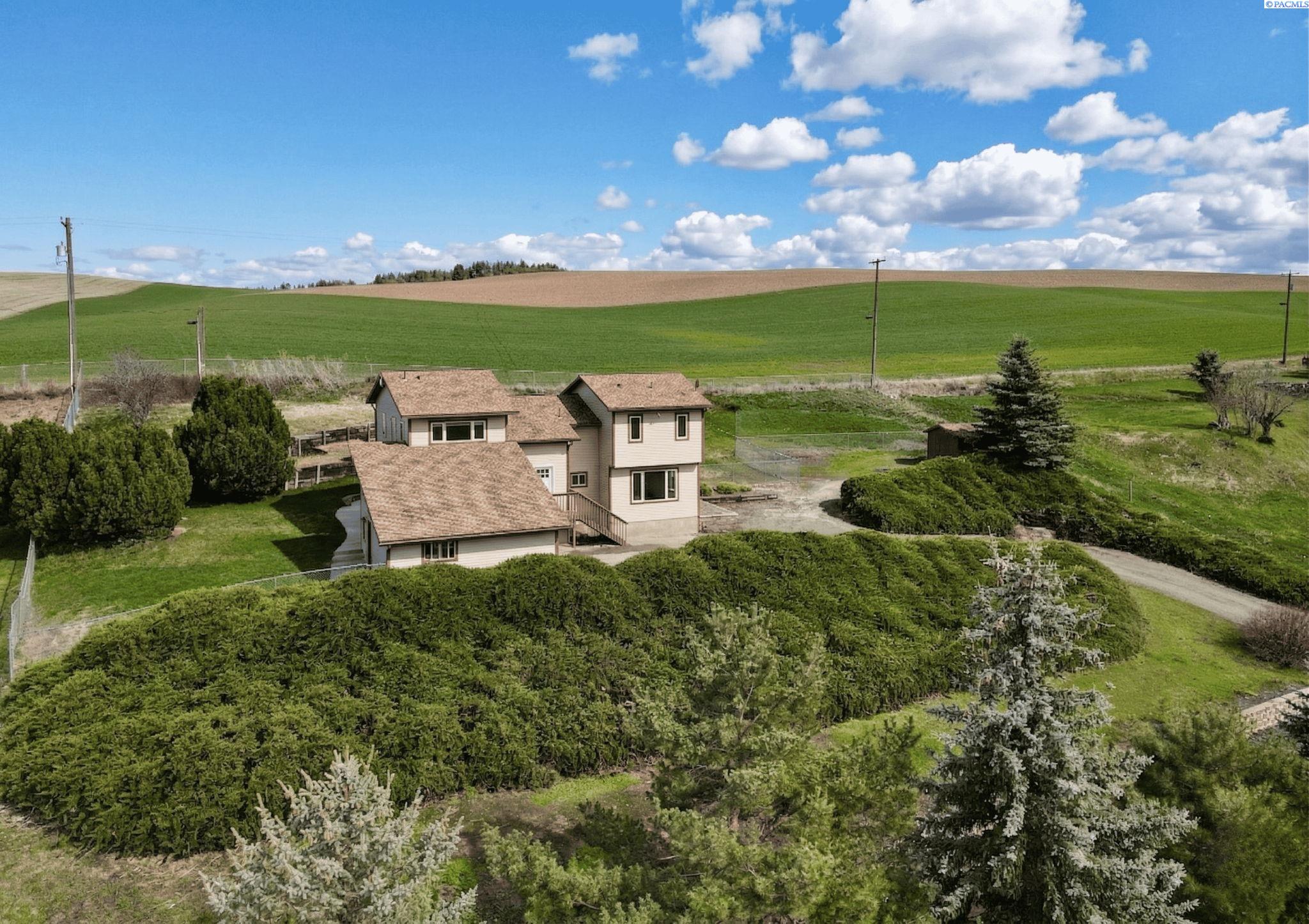 1890 SE Johnson Avenue