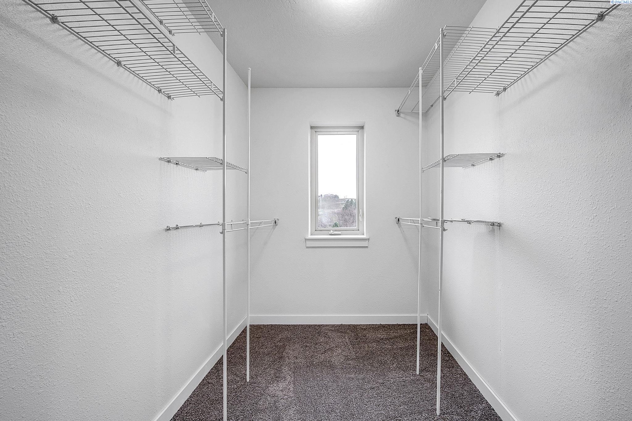 1890 SE Johnson Avenue