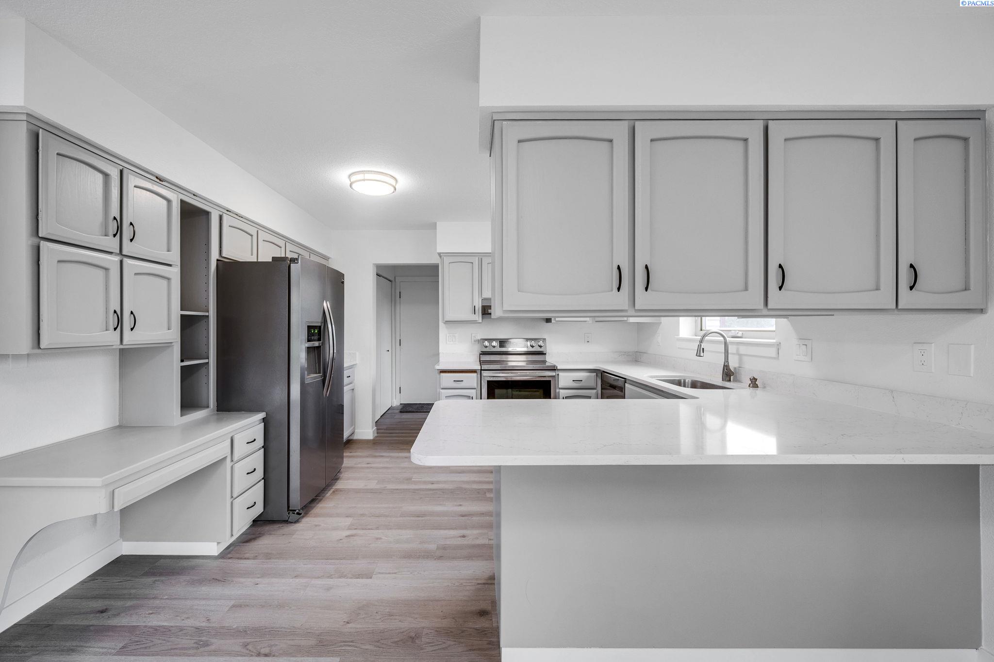 1890 SE Johnson Avenue