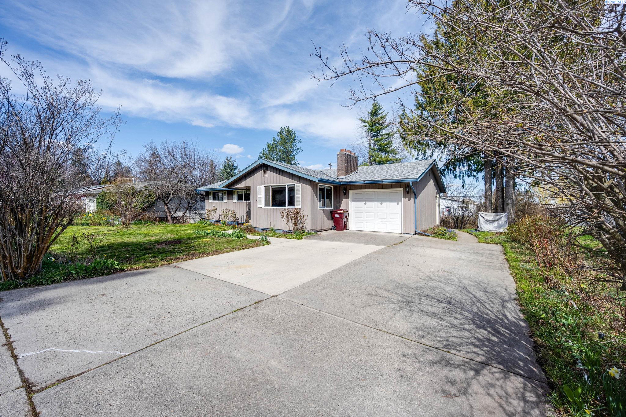 1810 NW Deane Street