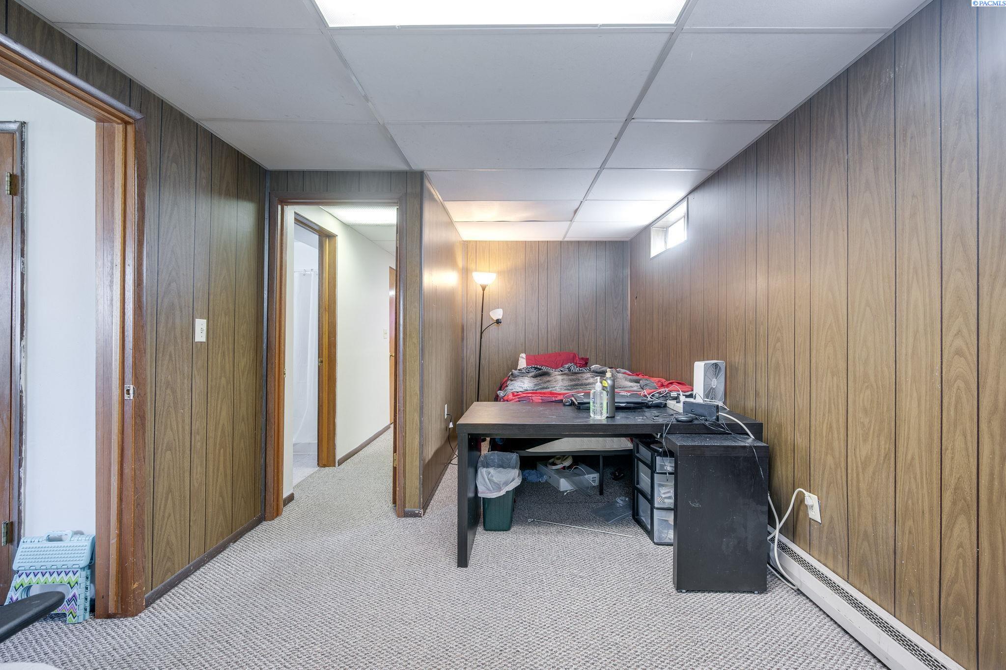 1810 NW Deane Street