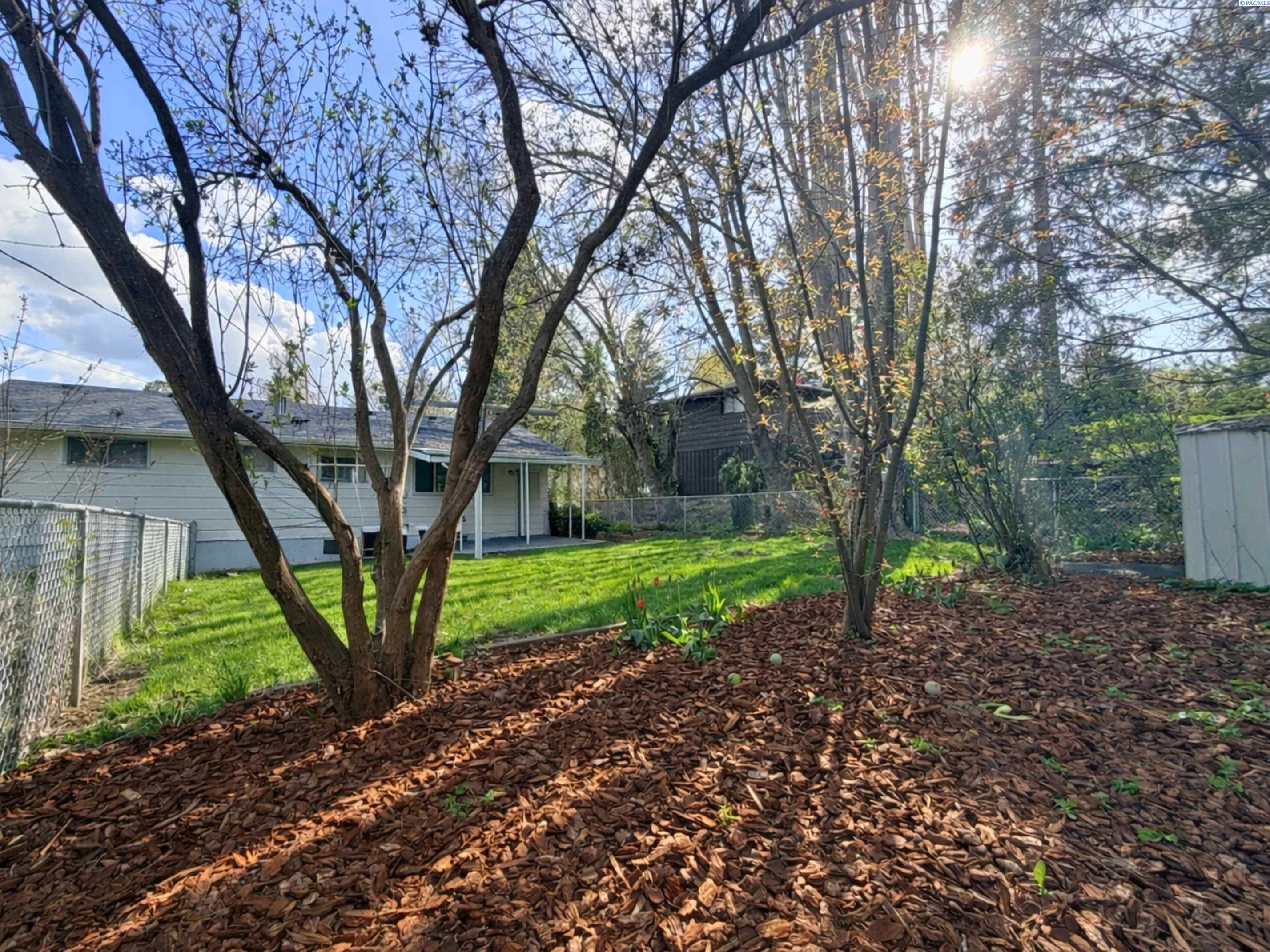 220 NW Timothy Street