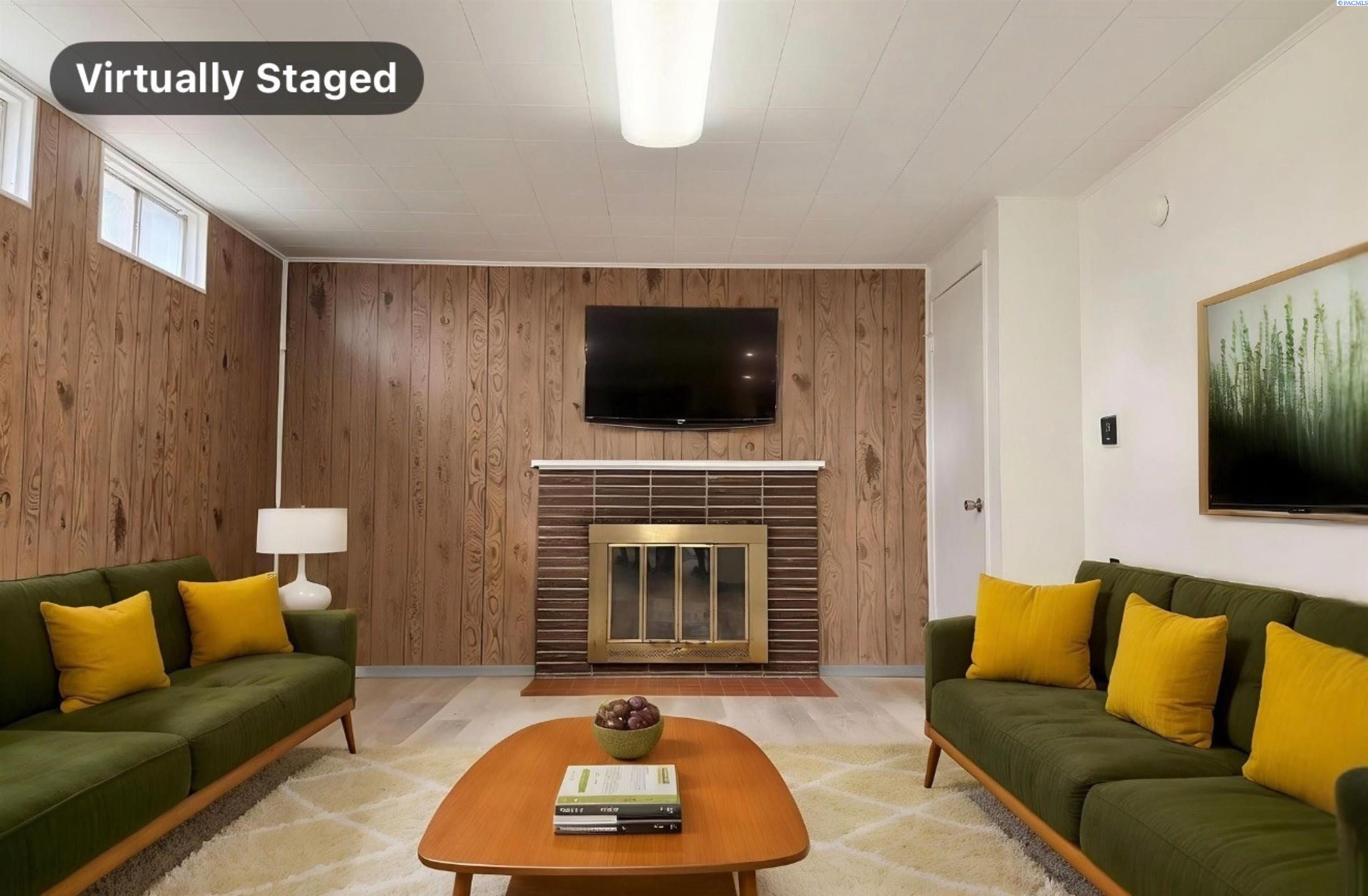 220 NW Timothy Street