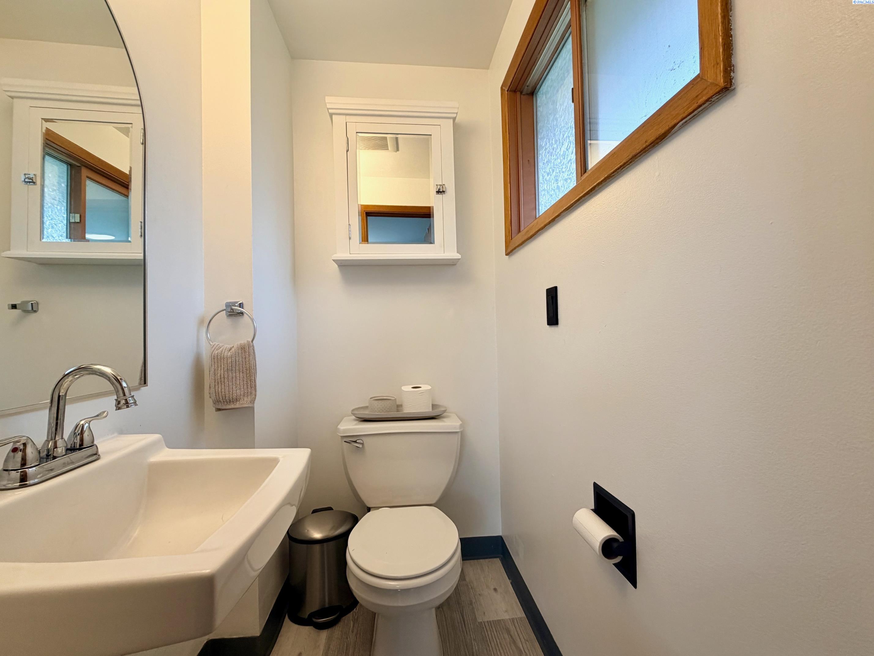 220 NW Timothy Street