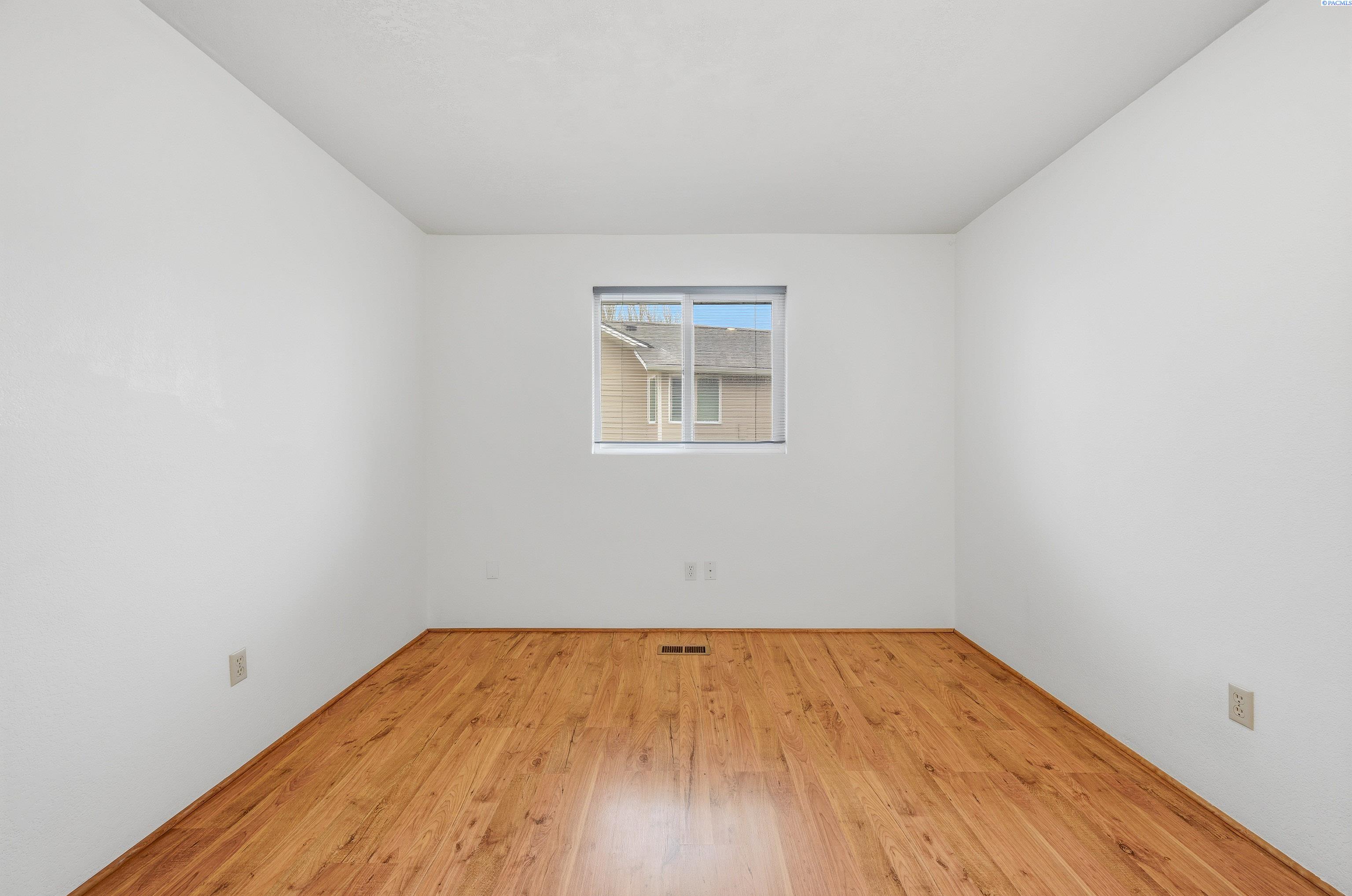 540 SW Moe St.