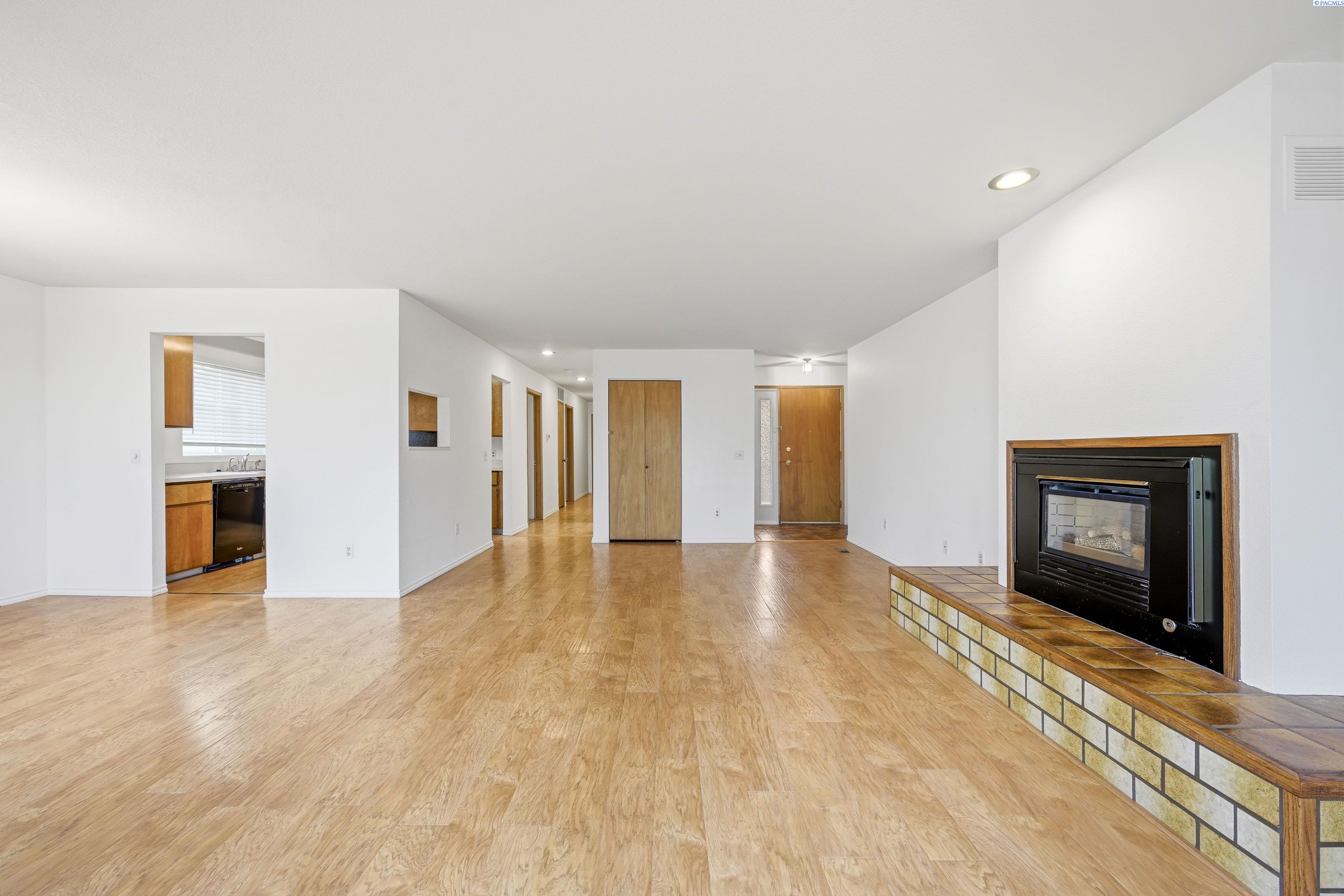 540 SW Moe St.