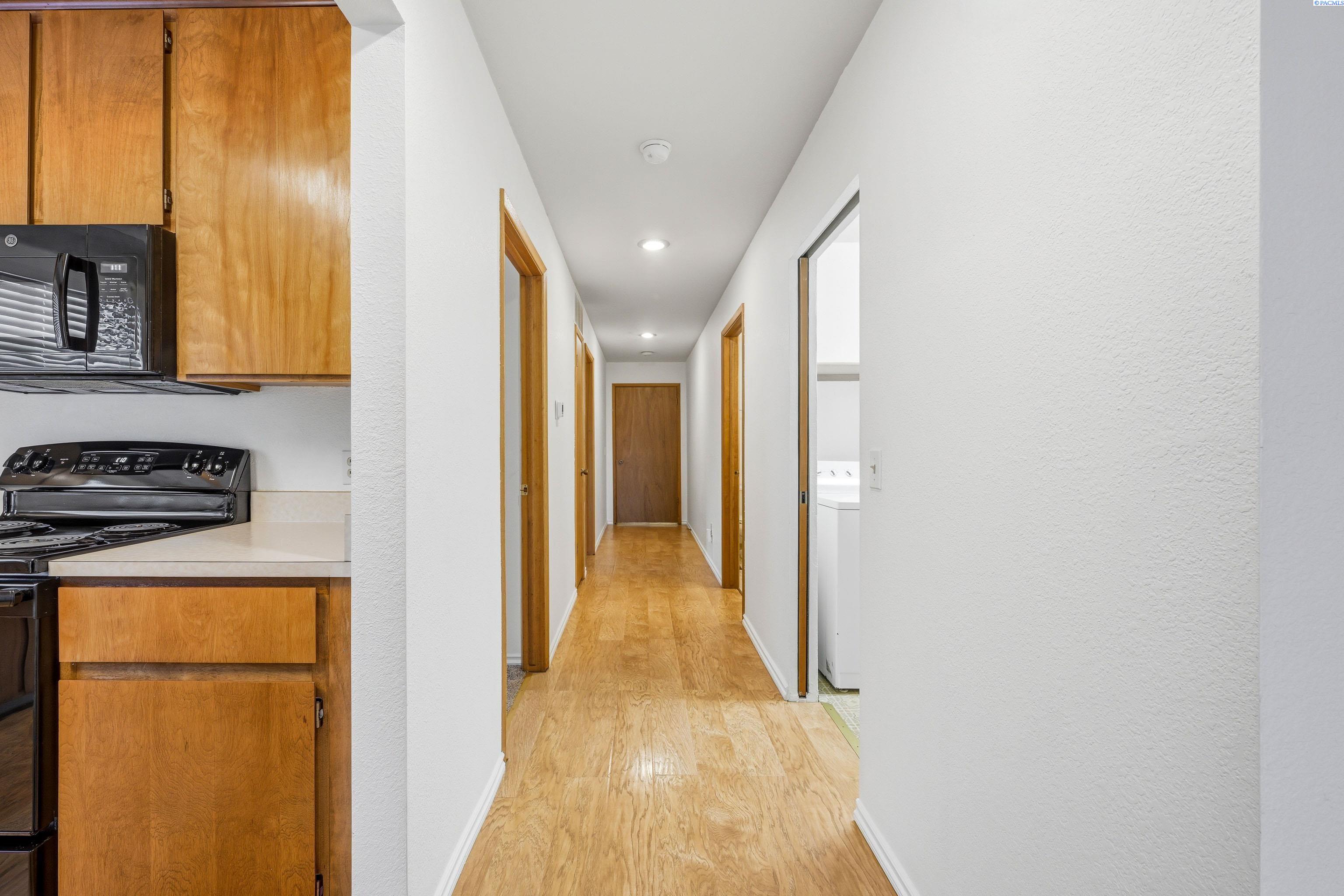 540 SW Moe St.