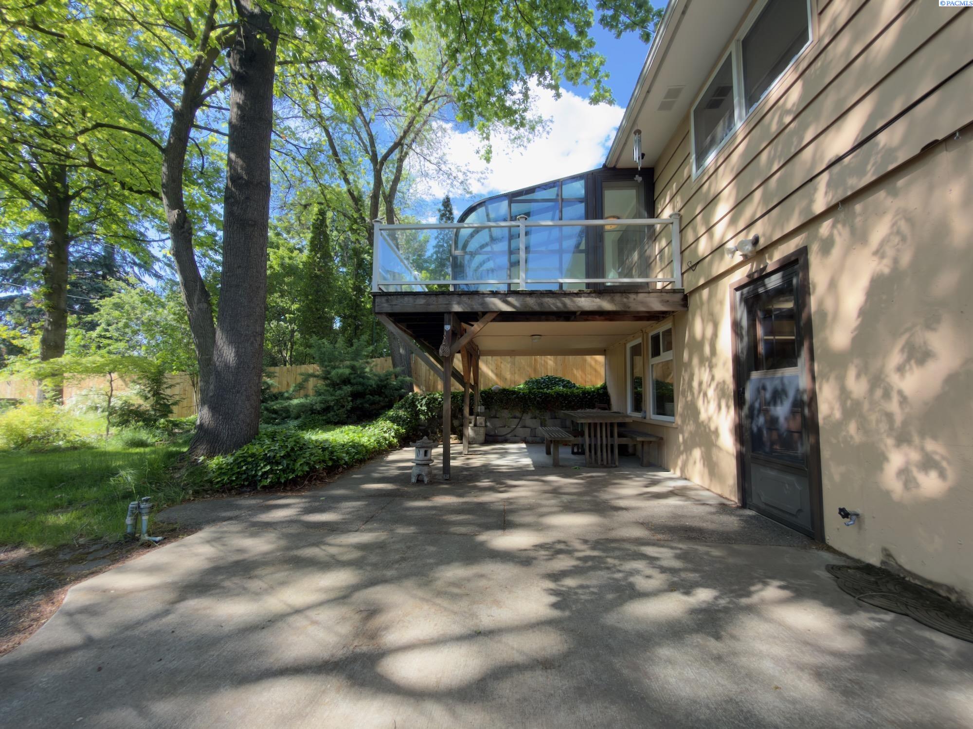 1305 NW Haven Circle