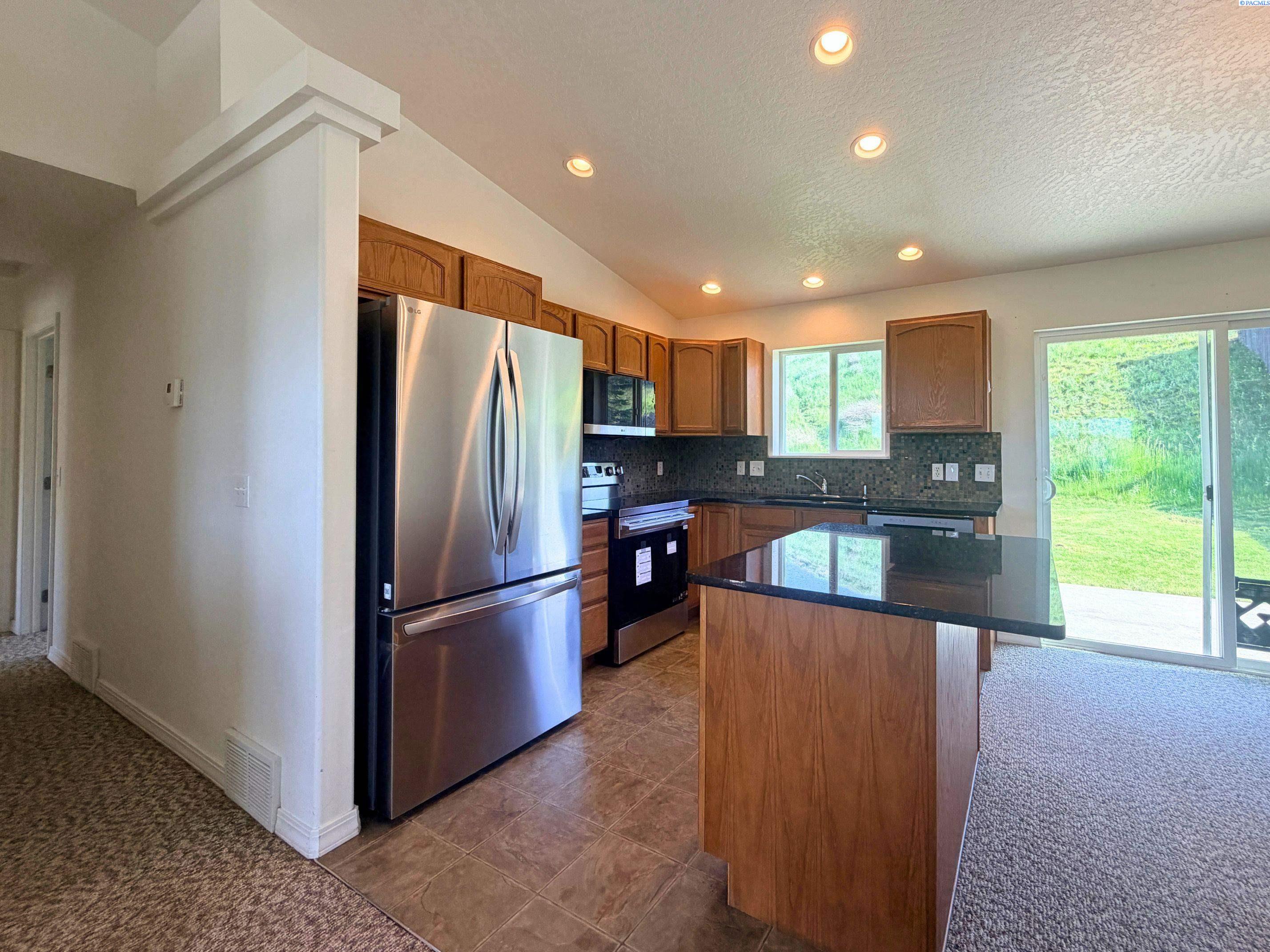 1255 SW Latour Peak