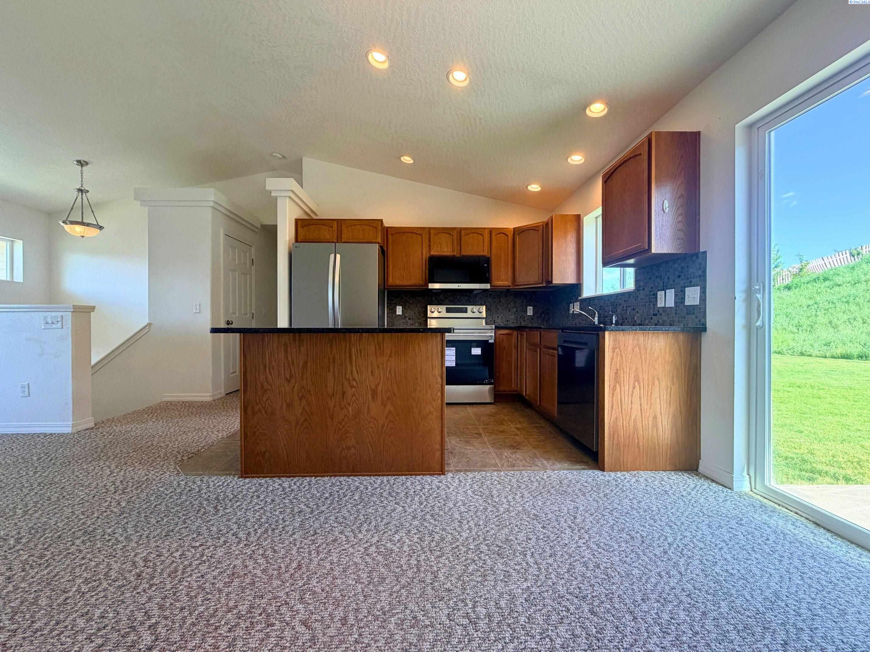 1255 SW Latour Peak