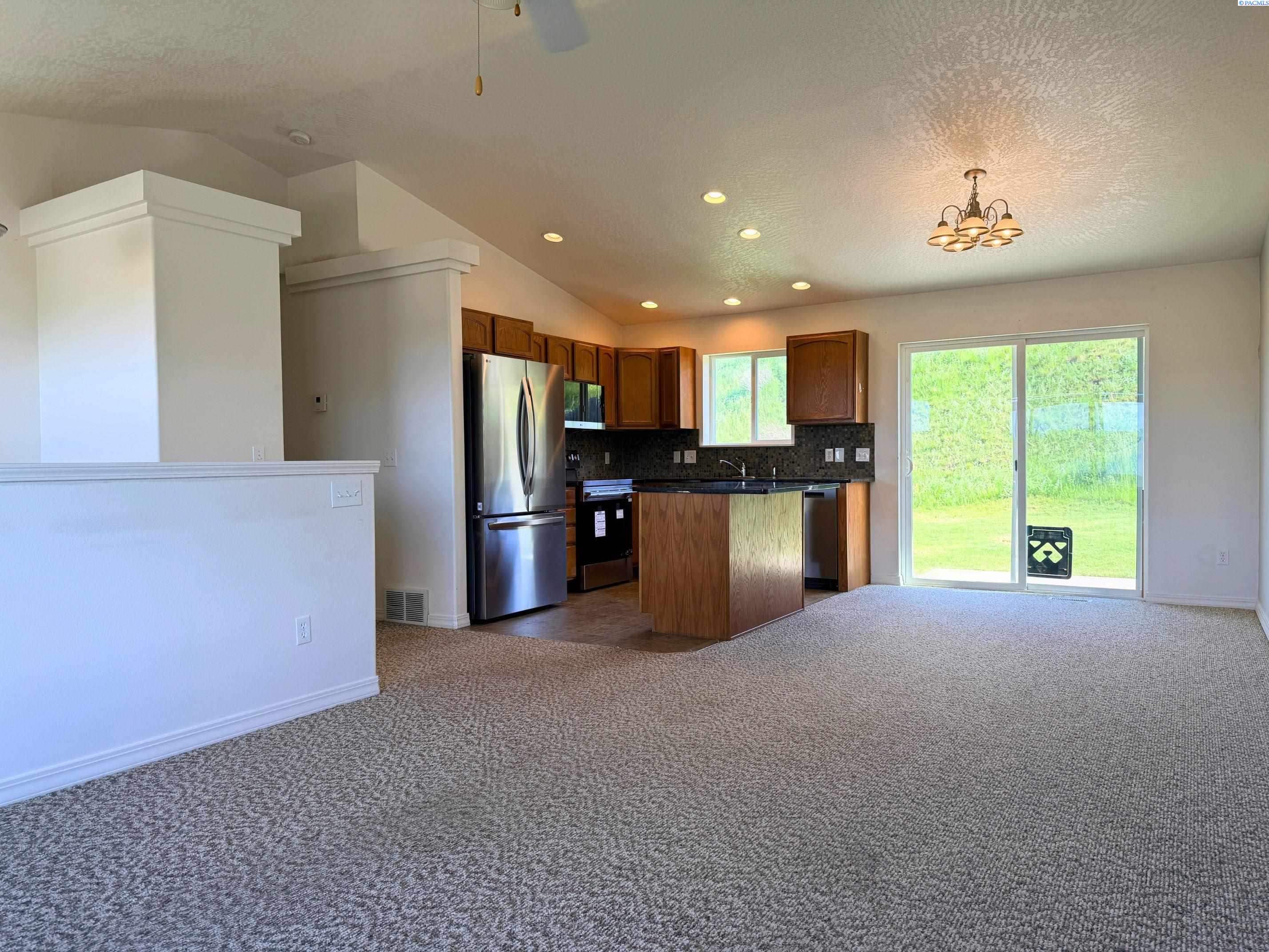 1255 SW Latour Peak